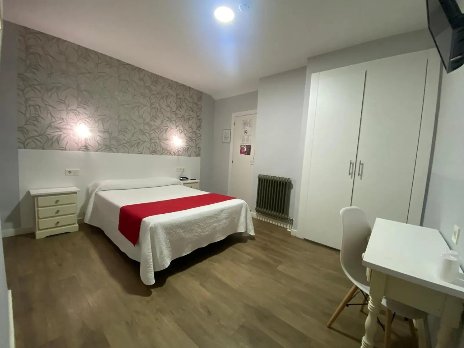 Bed in Hostal Sonia Granada