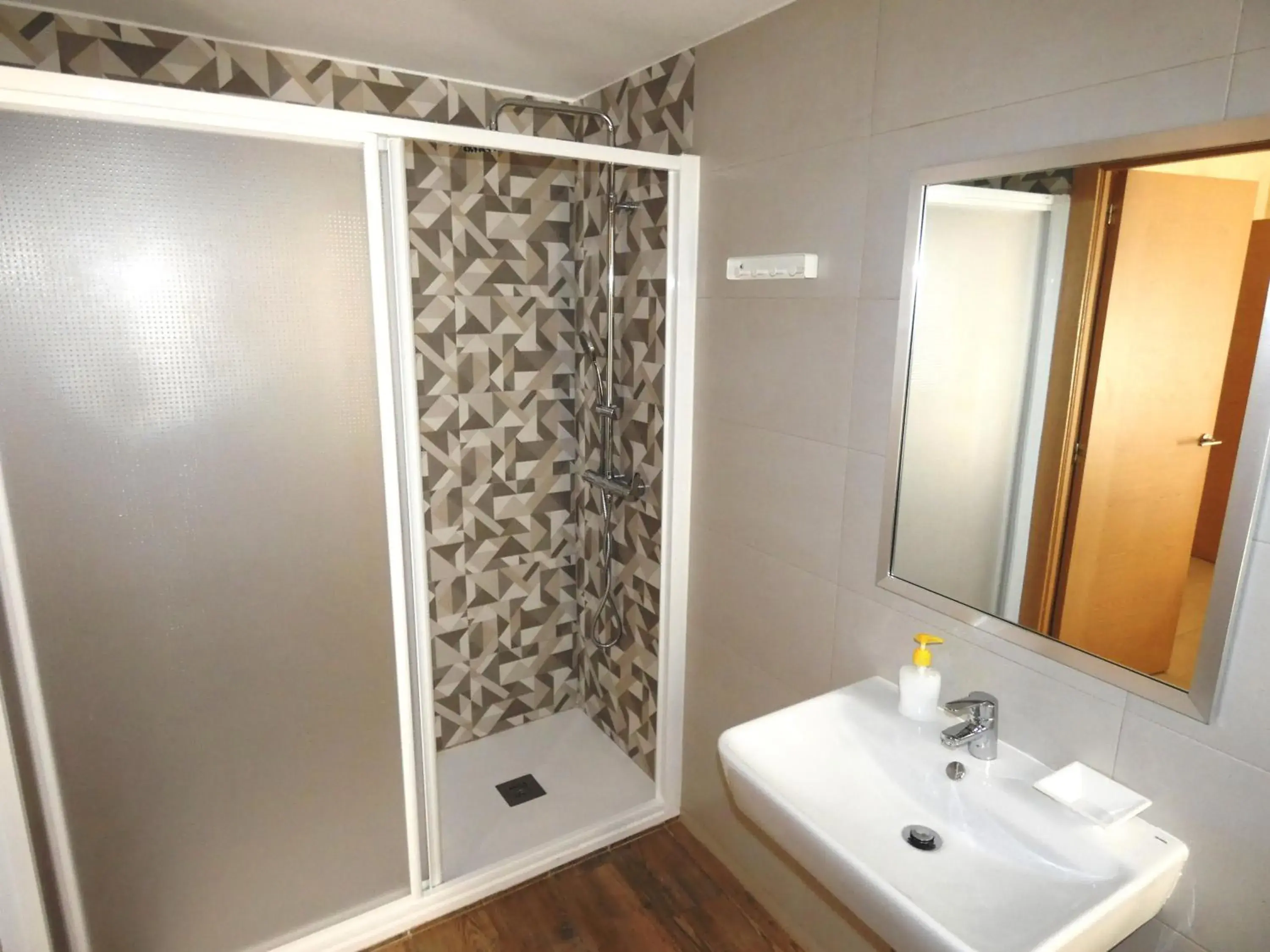 Triple Room in Hostal Sonia Granada Triple Room in Hostal Sonia Granada