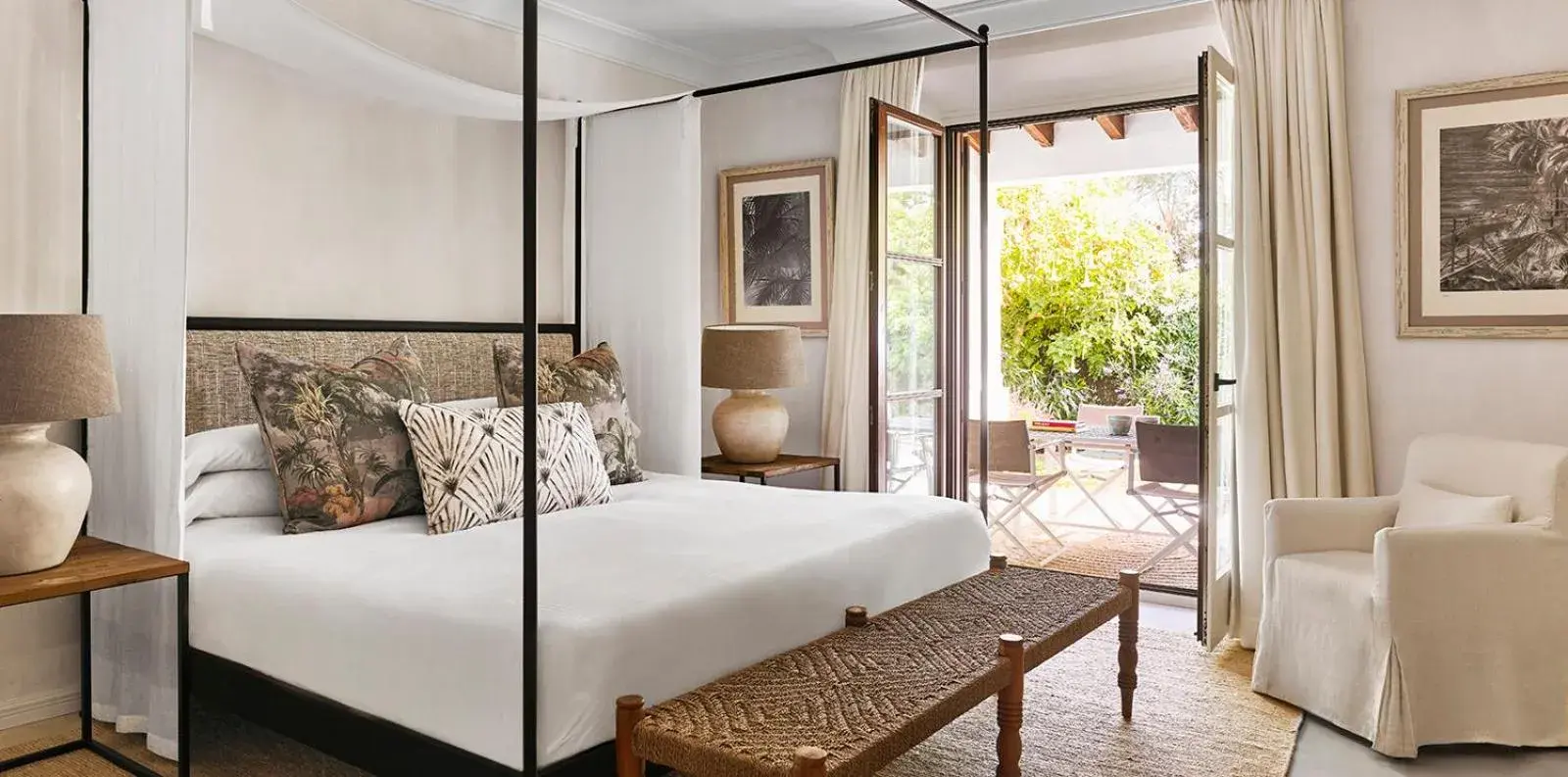 Four-Bedroom Villa with Private Pool in Marbella Club Hotel · Golf Resort & Spa Four-Bedroom Villa with Private Pool in Marbella Club Hotel · Golf Resort & Spa