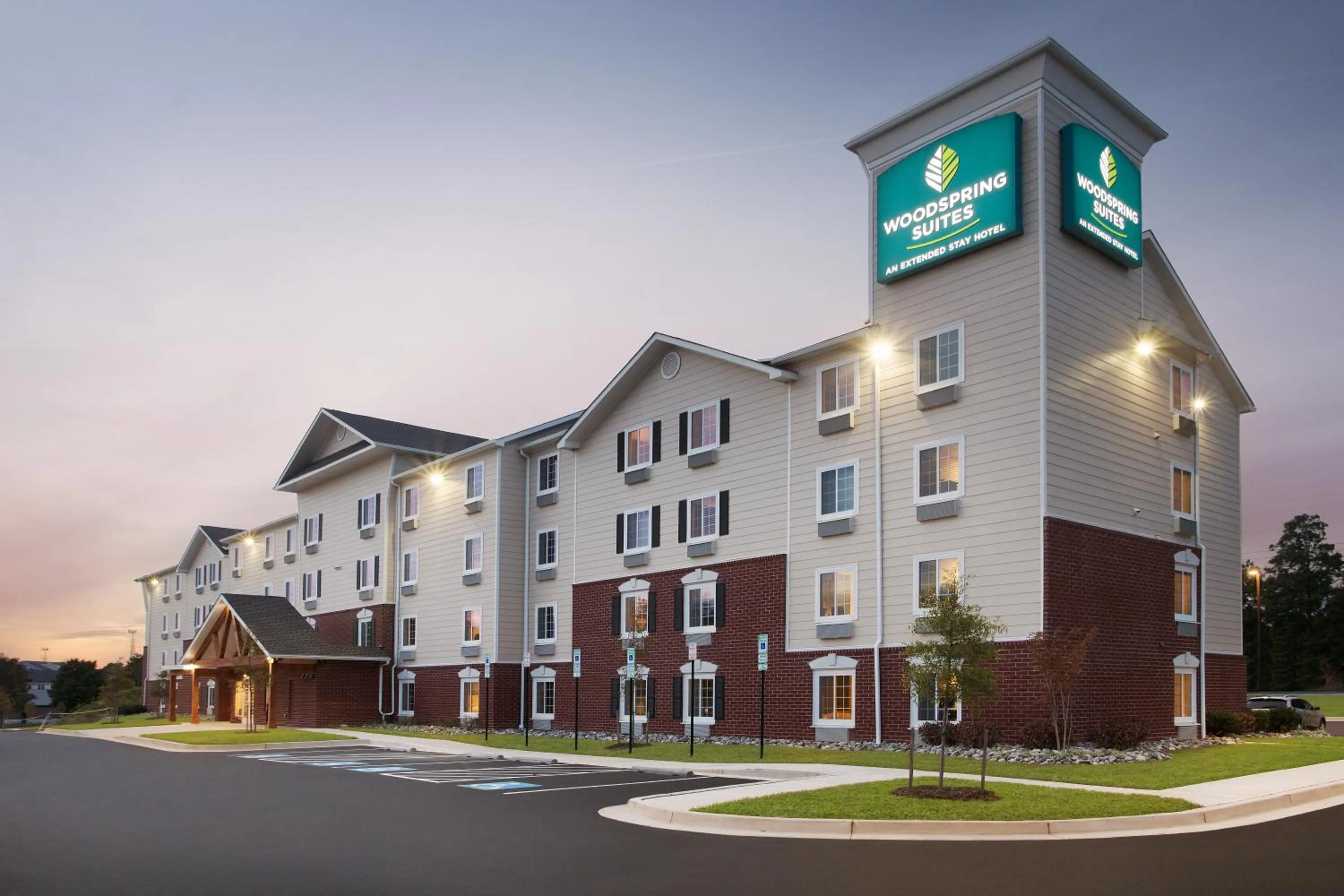 Property building in WoodSpring Suites Baltimore White Marsh - Nottingham