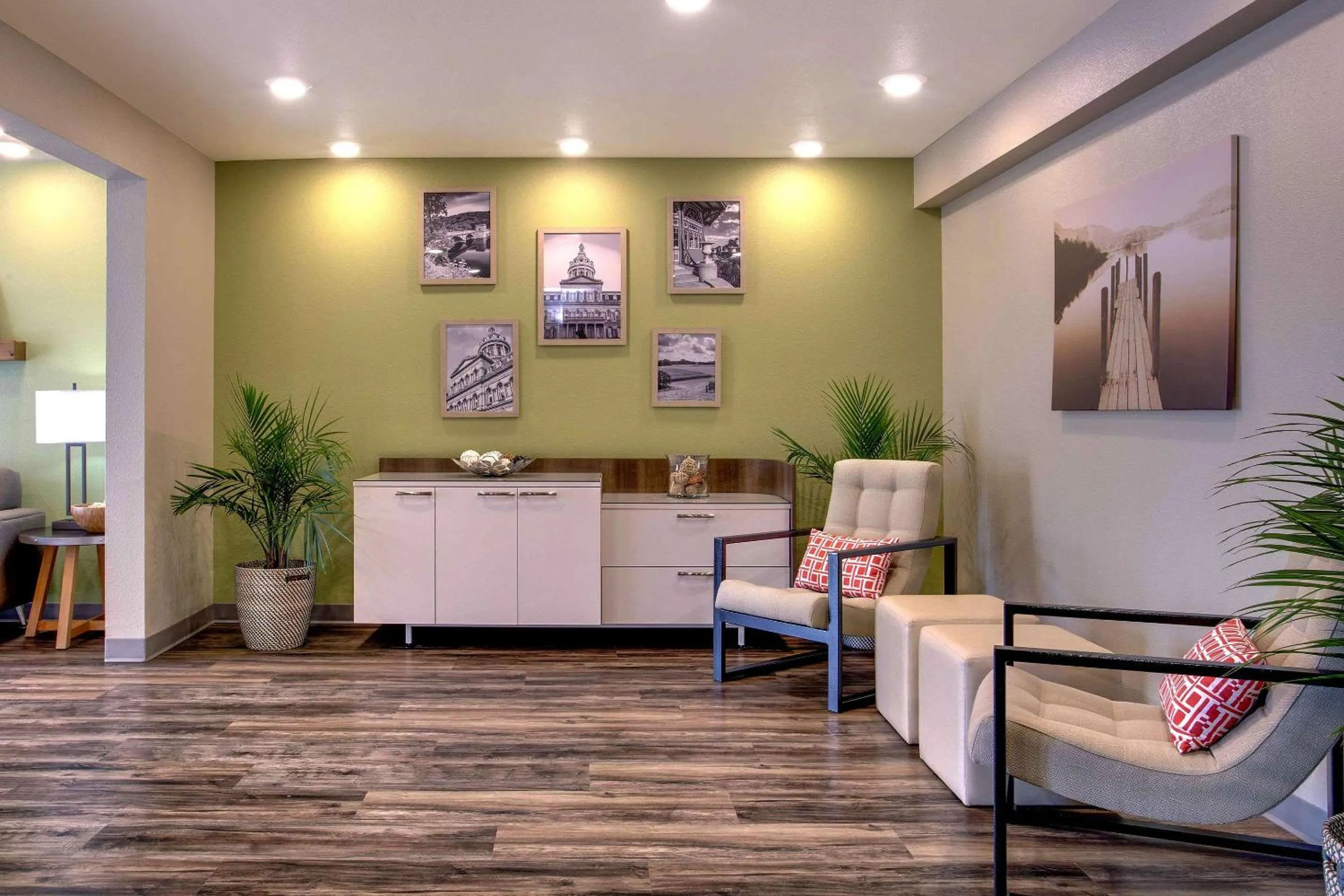 Lobby or reception in WoodSpring Suites Baltimore White Marsh - Nottingham