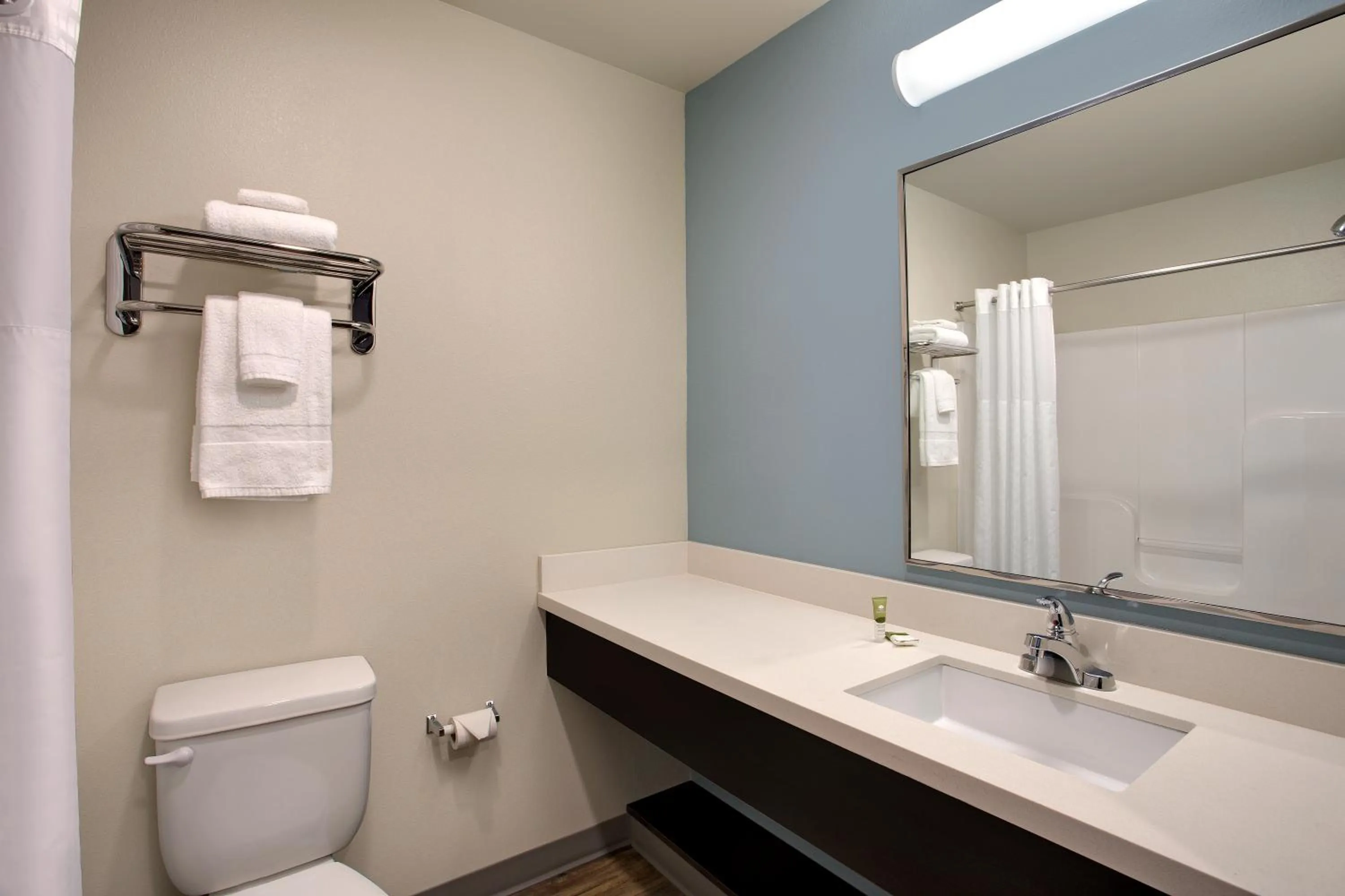 Toilet in WoodSpring Suites Baltimore White Marsh - Nottingham