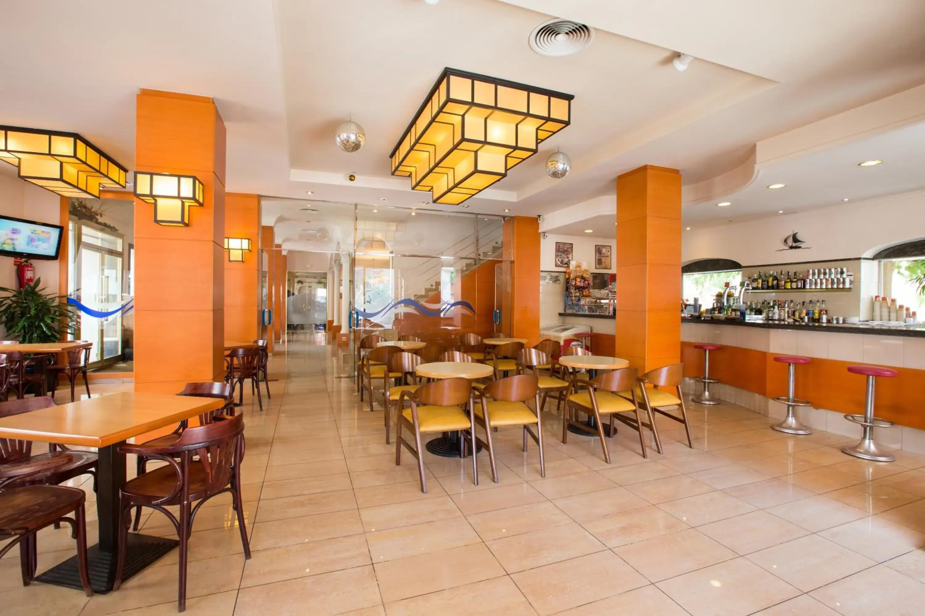 Lounge or bar in Hotel Costa Brava Lounge or bar in Hotel Costa Brava