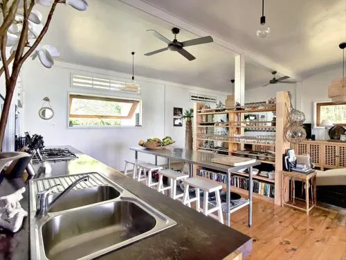 Kitchen or kitchenette in Sails Beach House