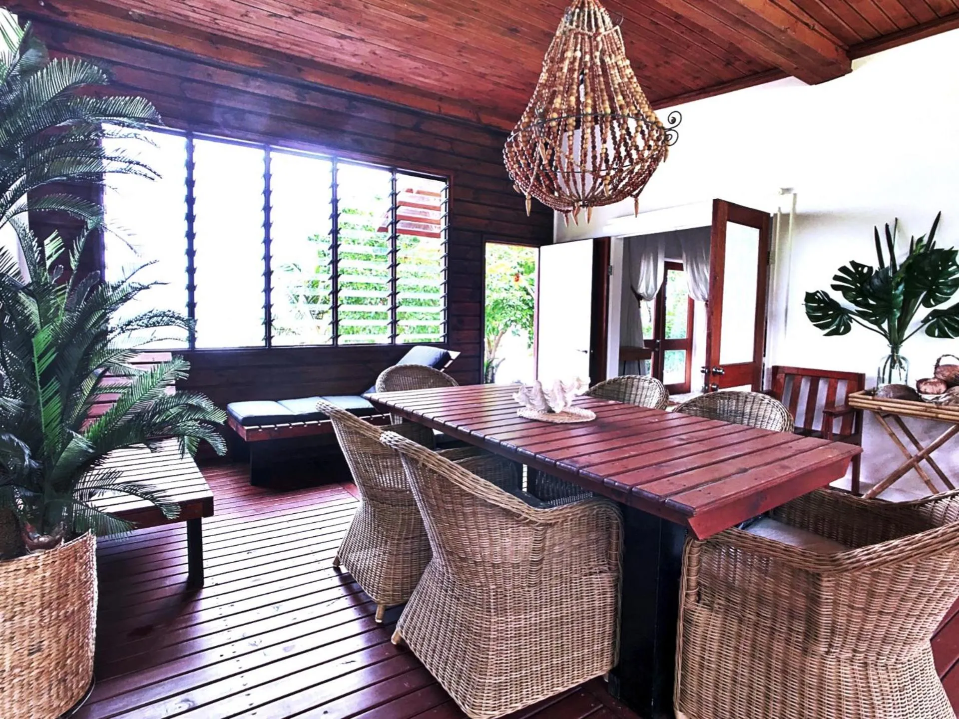 Dining area in Sails Beach House