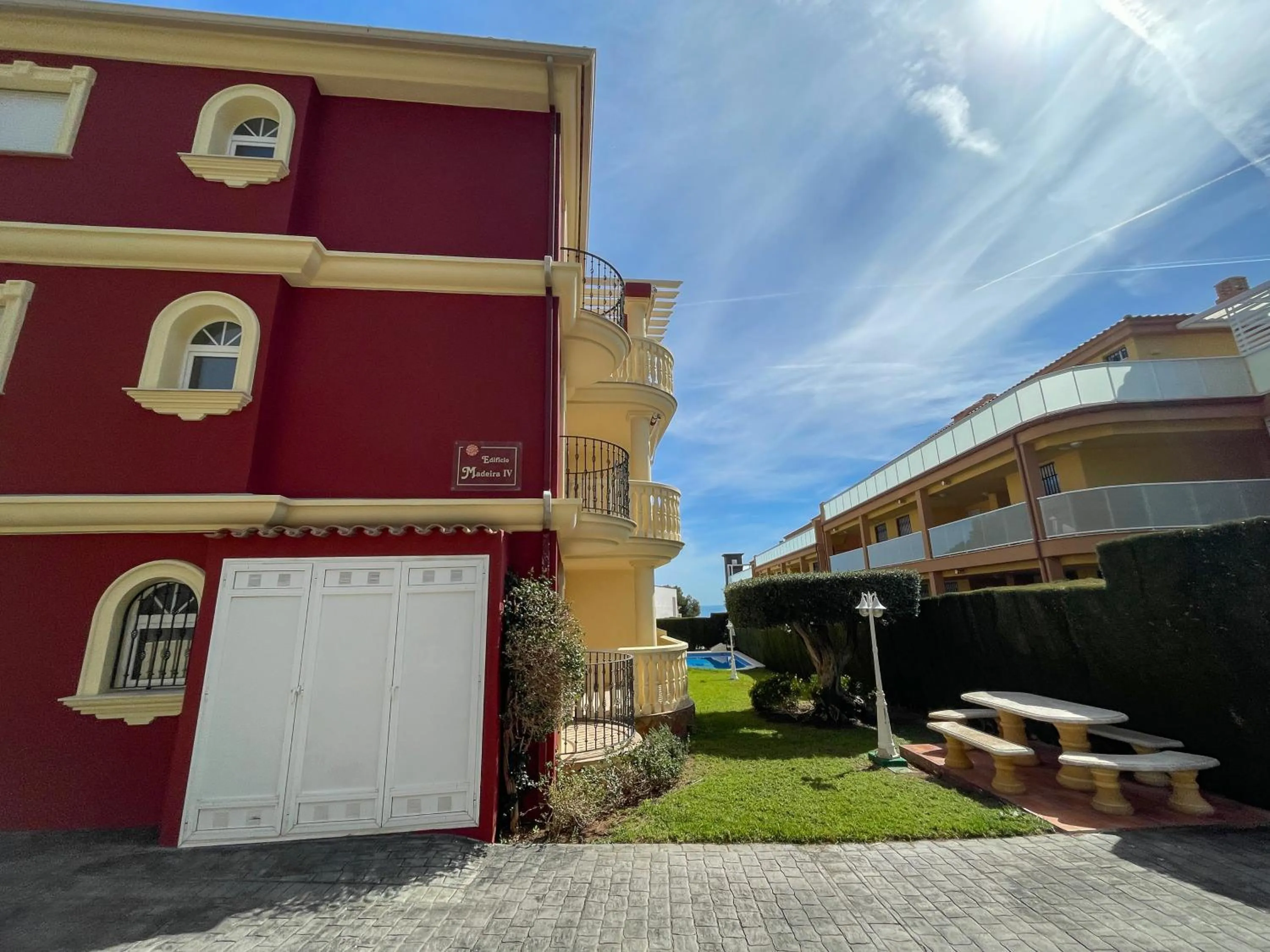 Property building in Apartamentos Madeira 3000