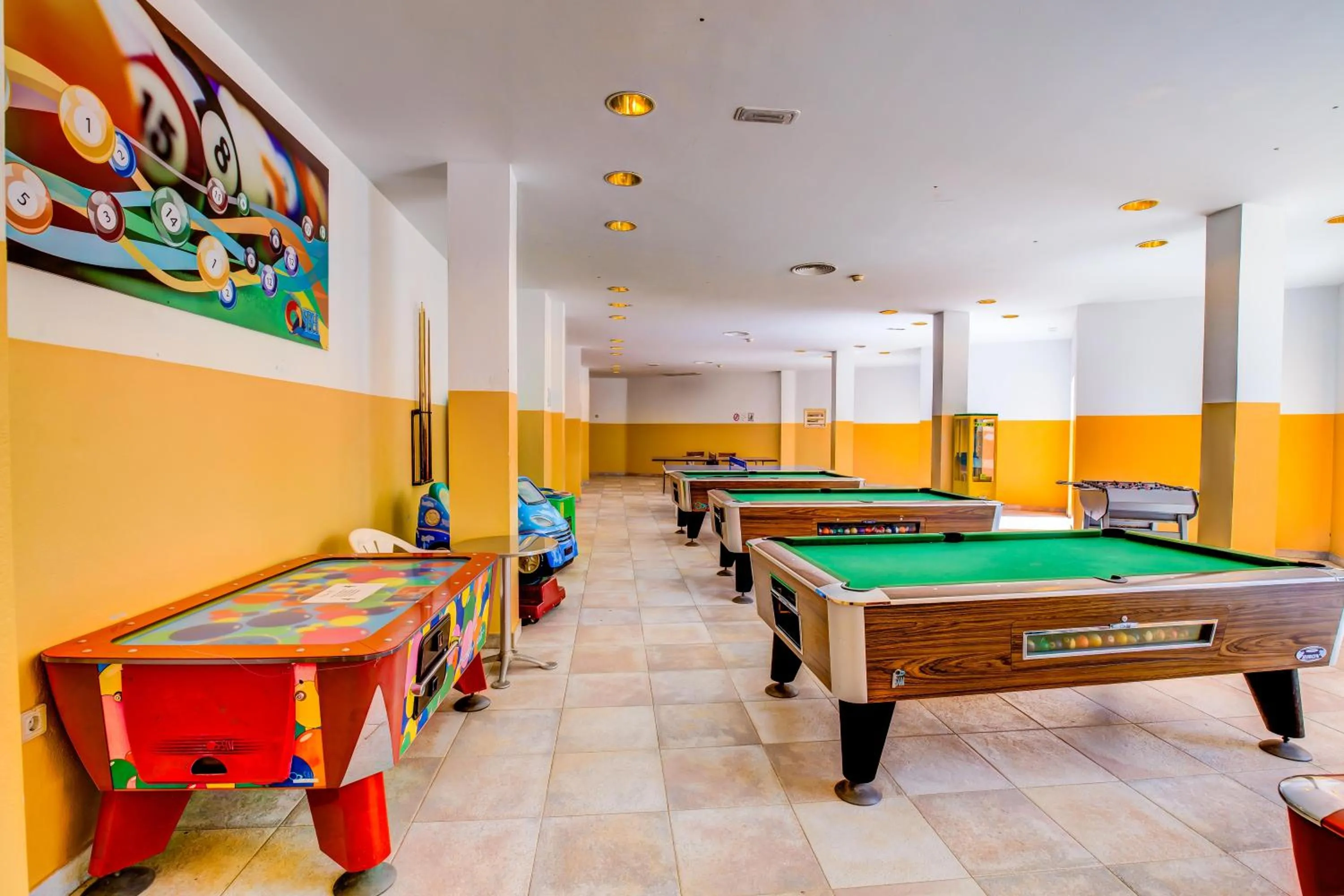 Billiard in SBH Costa Calma Beach Resort Hotel