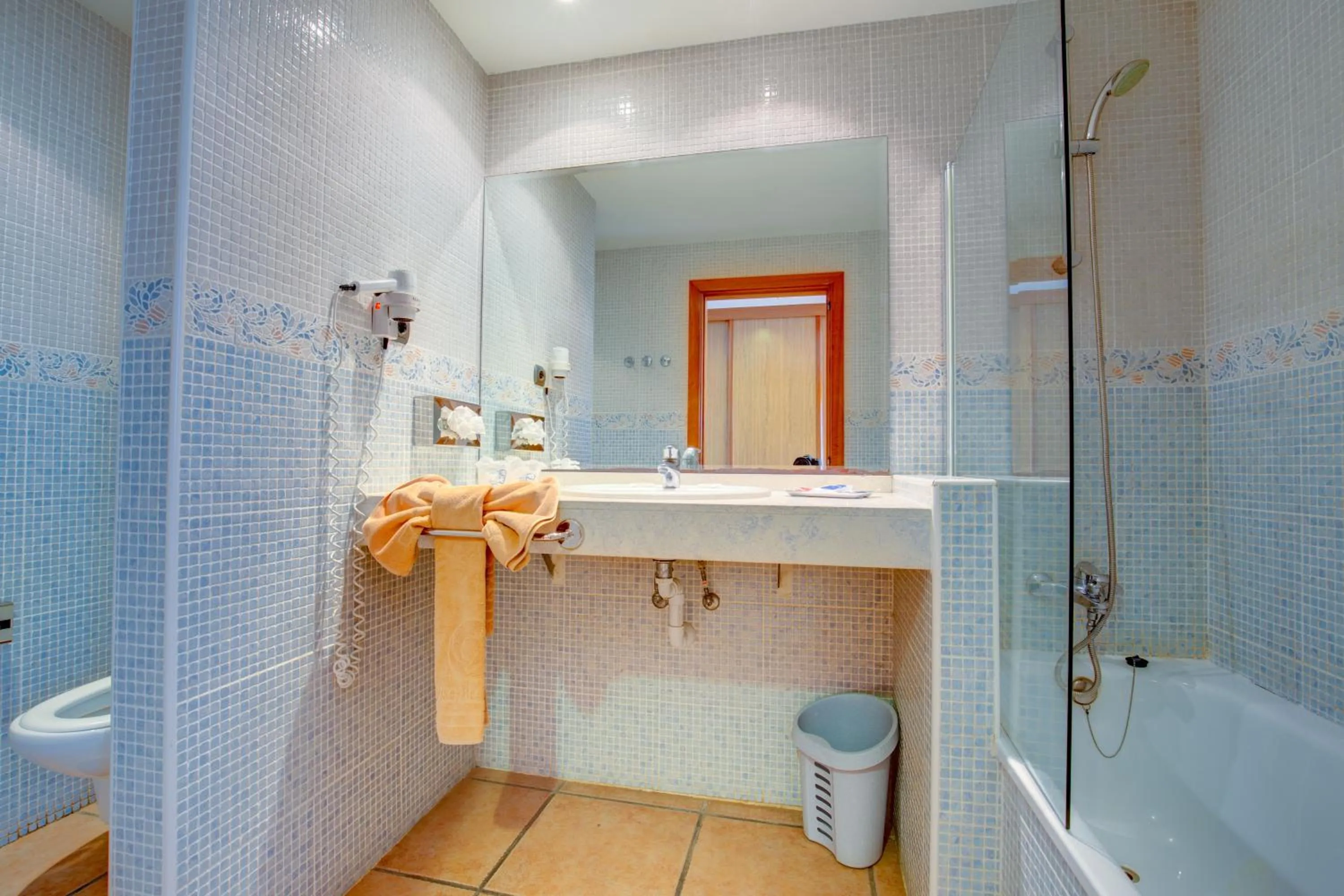 Bathroom in SBH Club Paraiso Playa