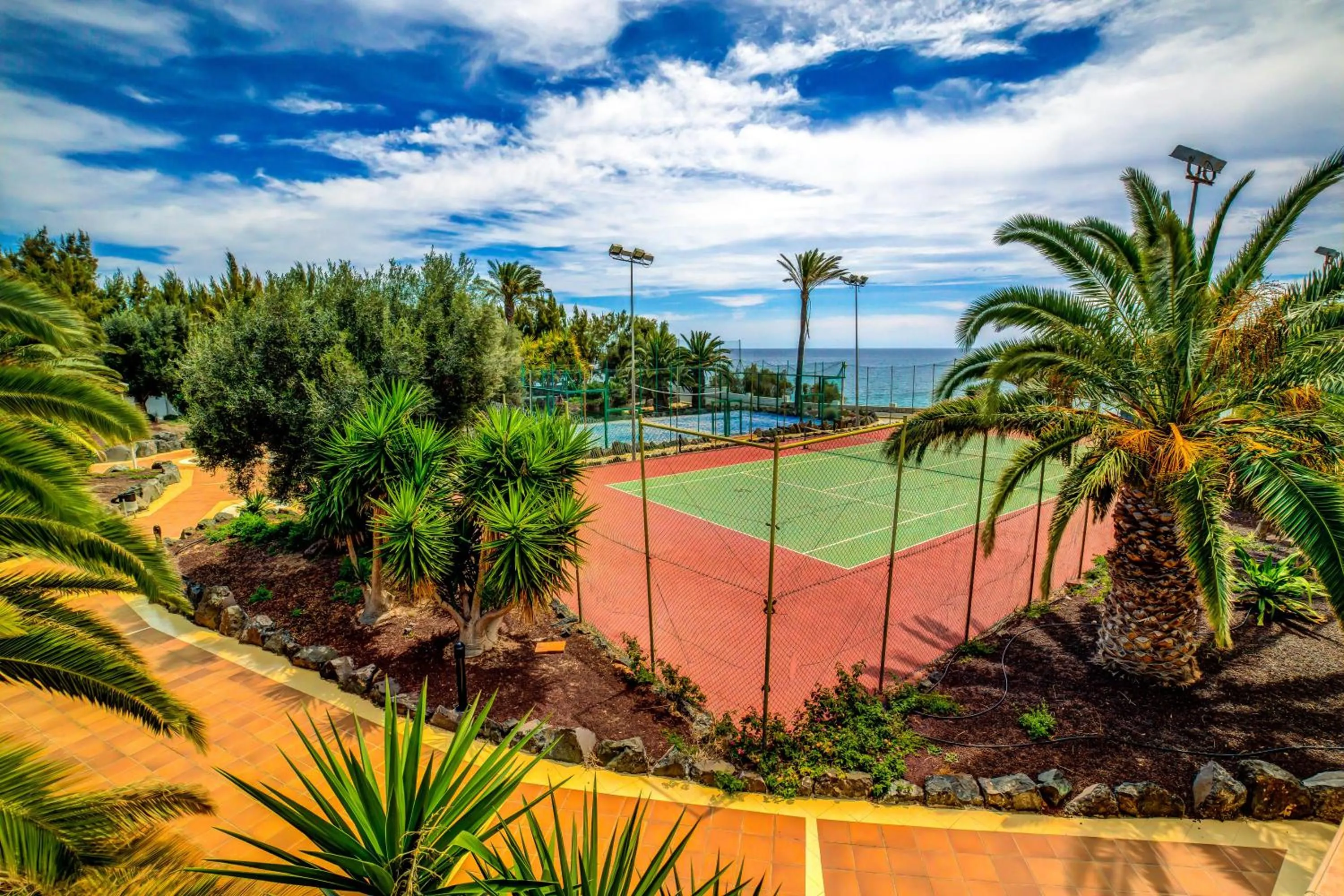 Tennis court in SBH Club Paraiso Playa