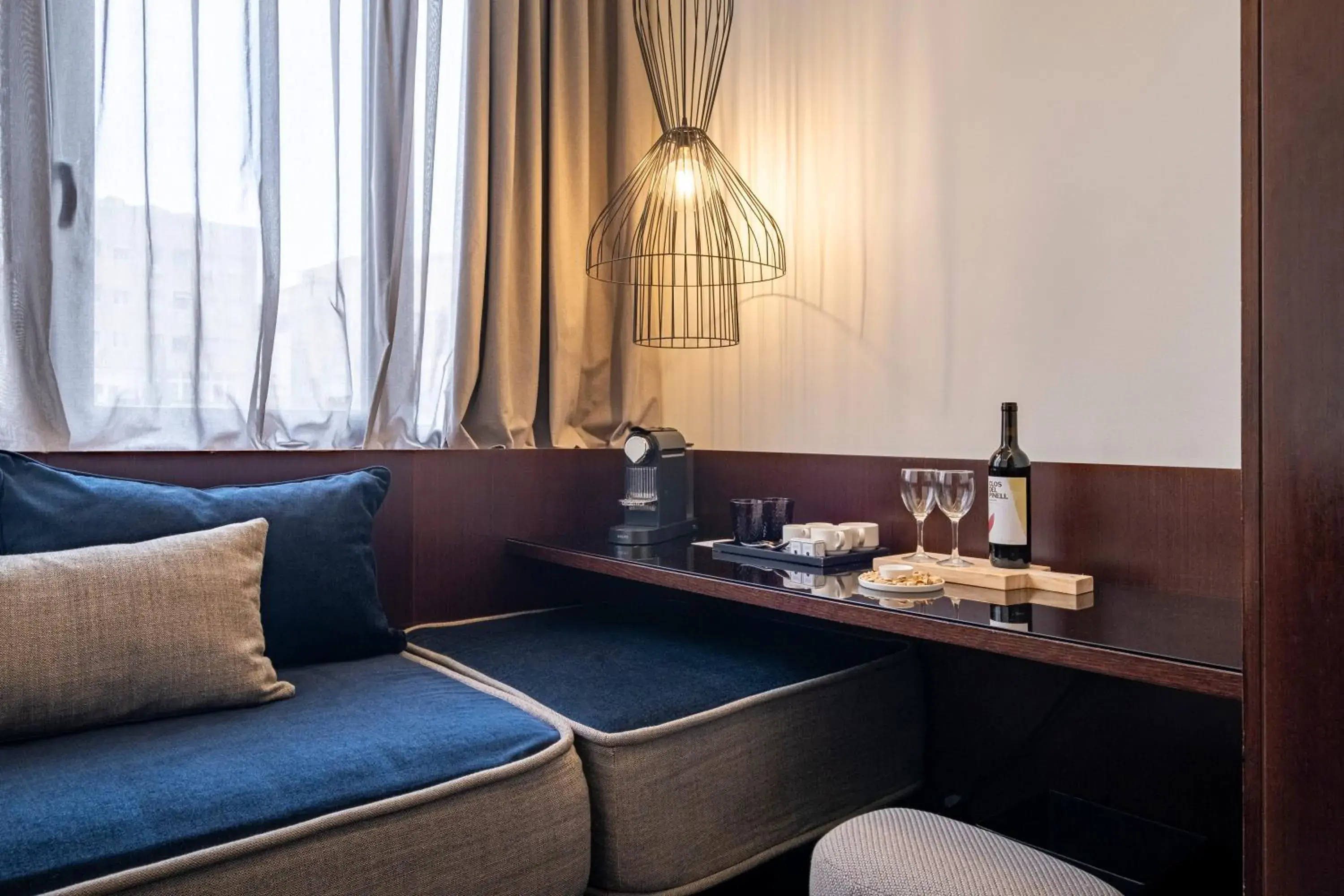 Superior Double or Twin Room in Sixtytwo Hotel Superior Double or Twin Room in Sixtytwo Hotel