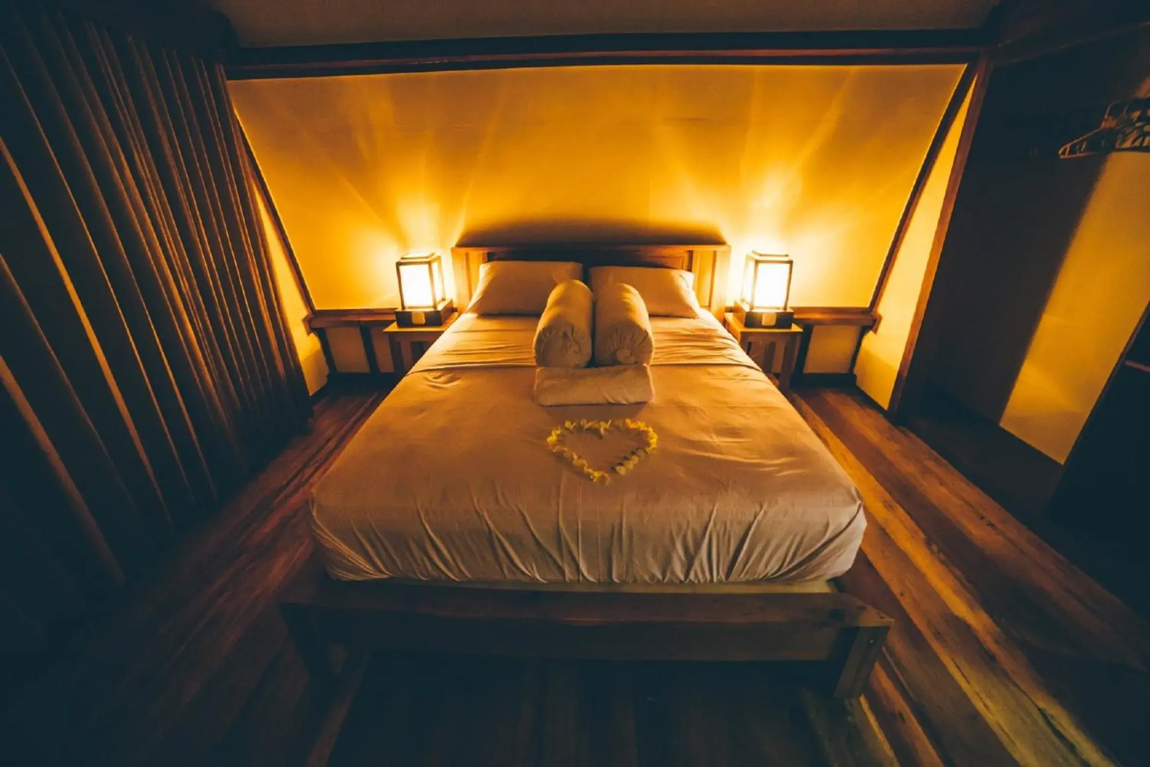 Bed in Island Beach Bungalow Bed in Island Beach Bungalow