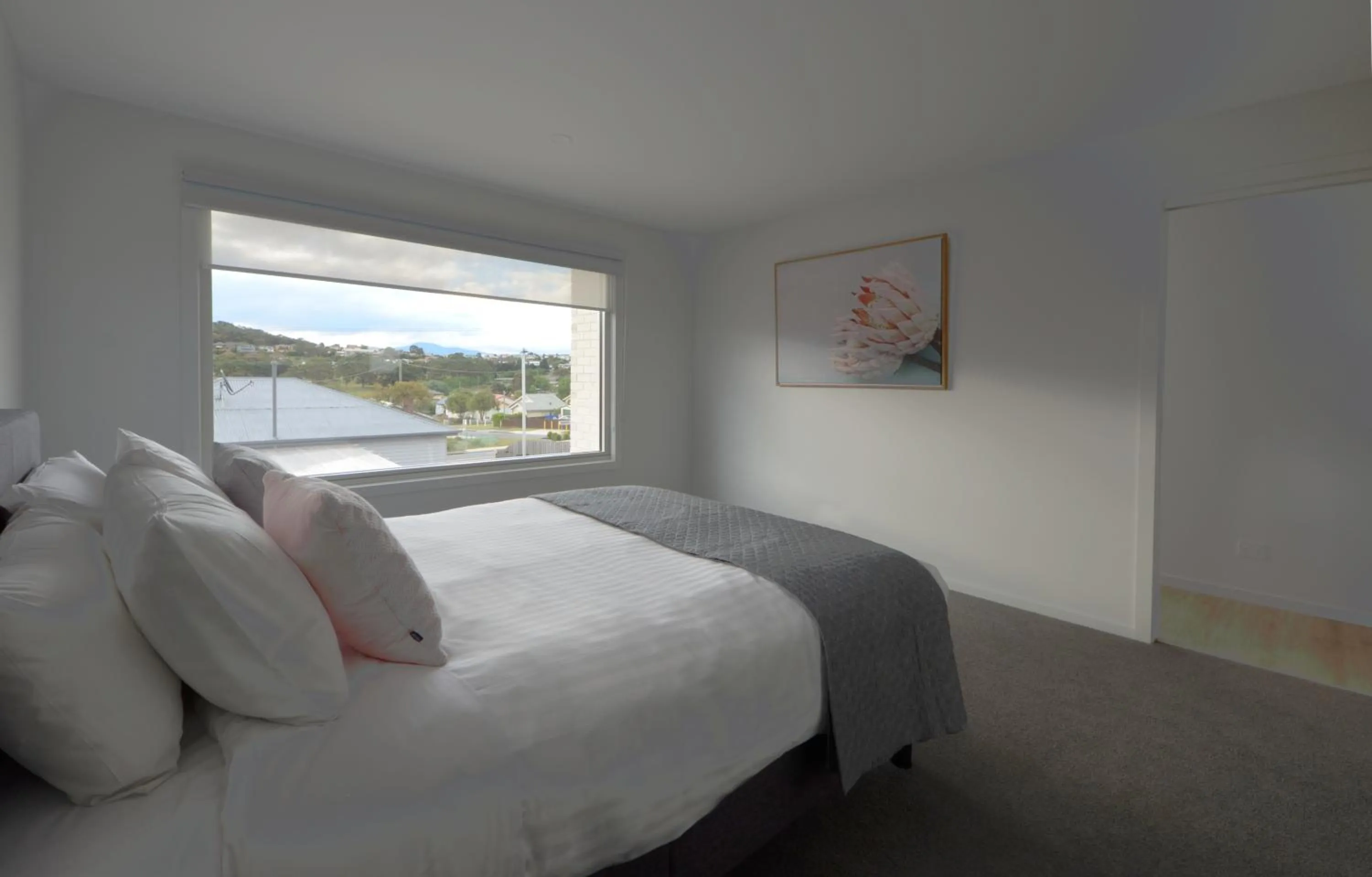 Bedroom, Bed in Kangaroo Bay Apartments