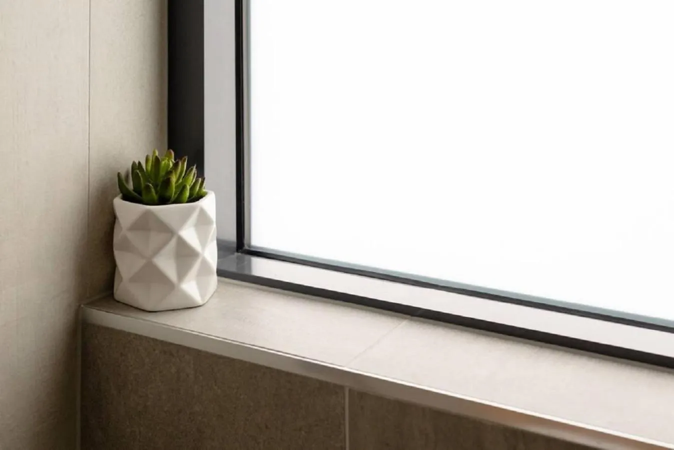 Decorative detail in Kangaroo Bay Apartments