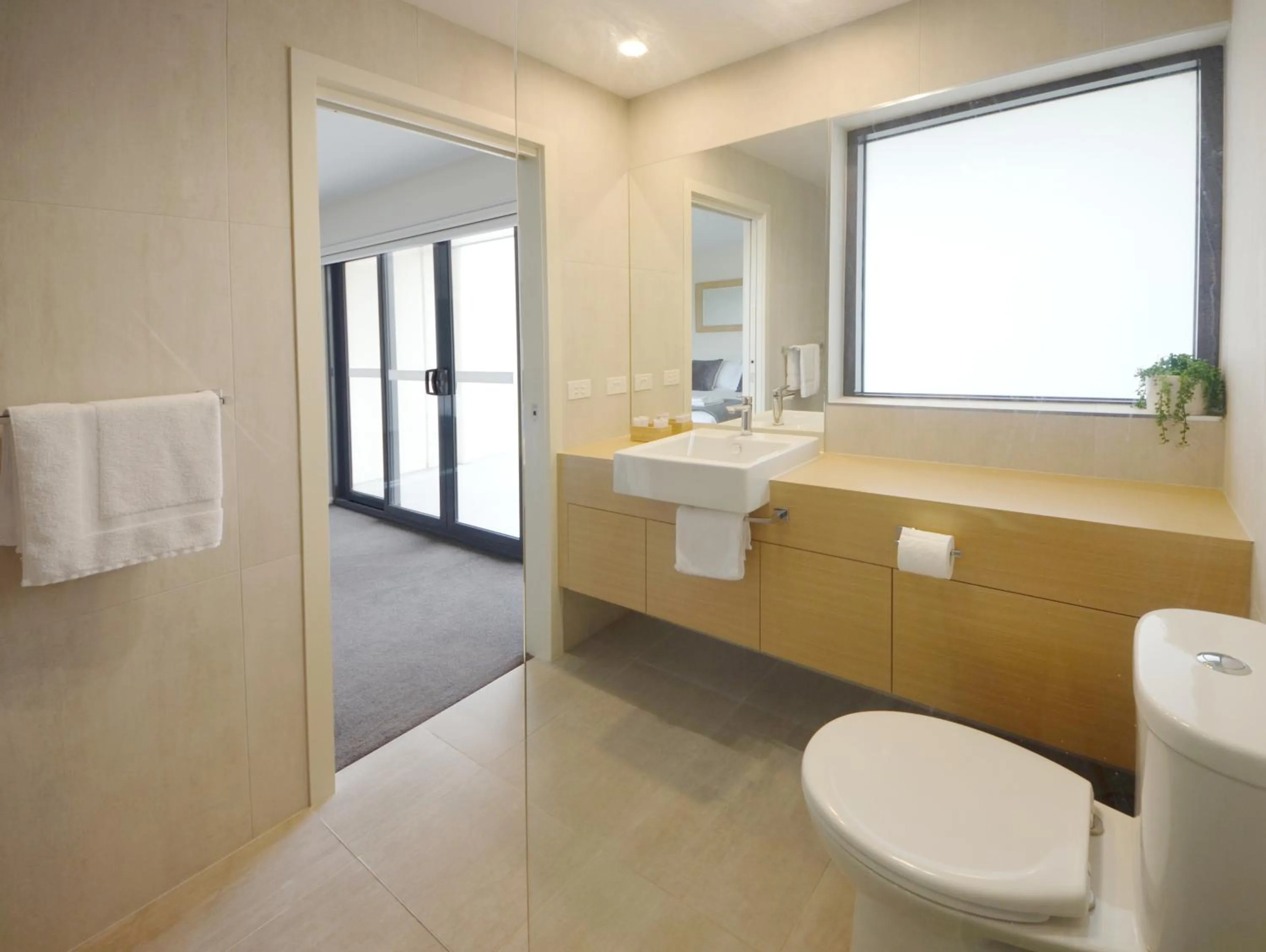 Bathroom in Kangaroo Bay Apartments