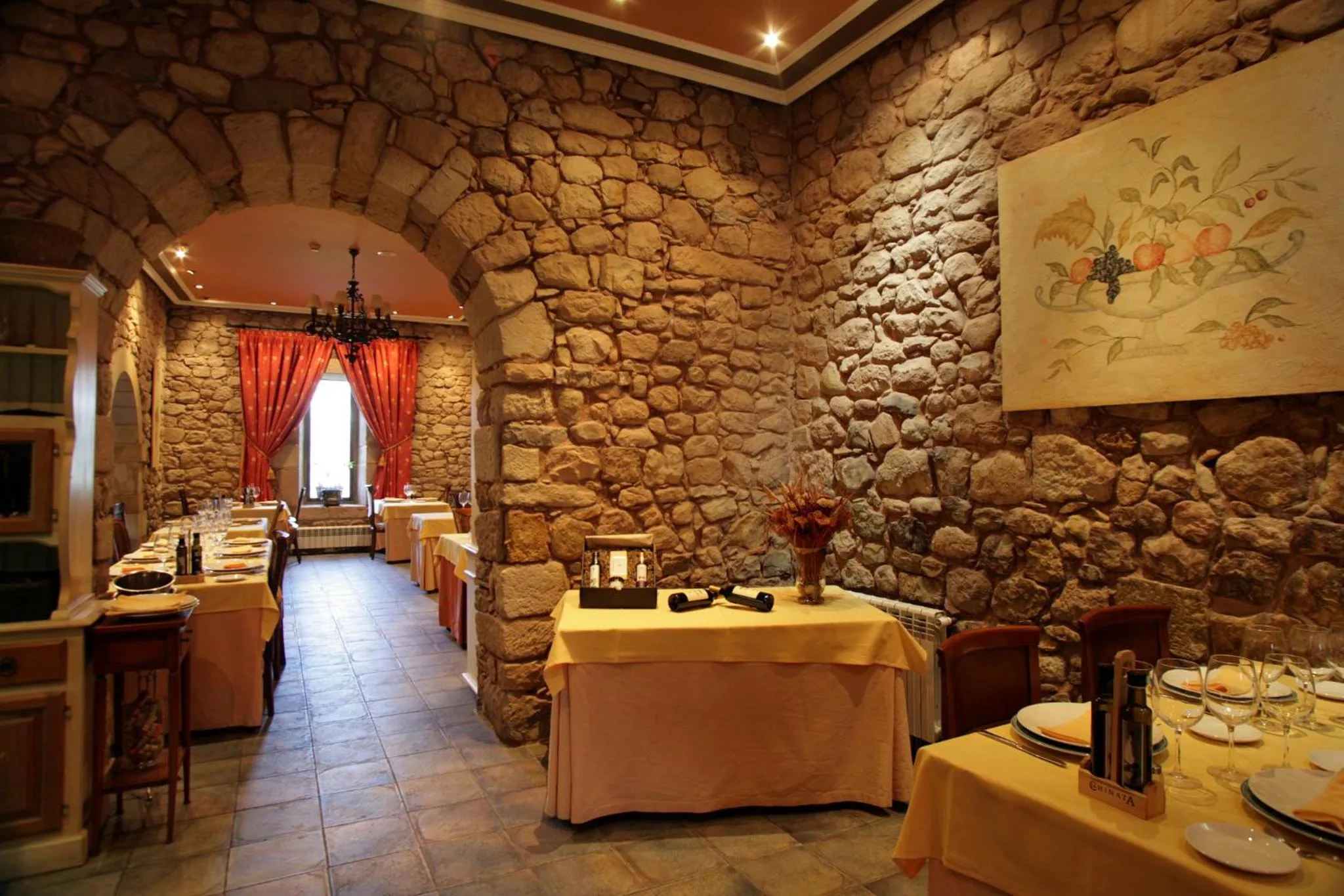 Restaurant/places to eat in Hotel Palacio Guevara