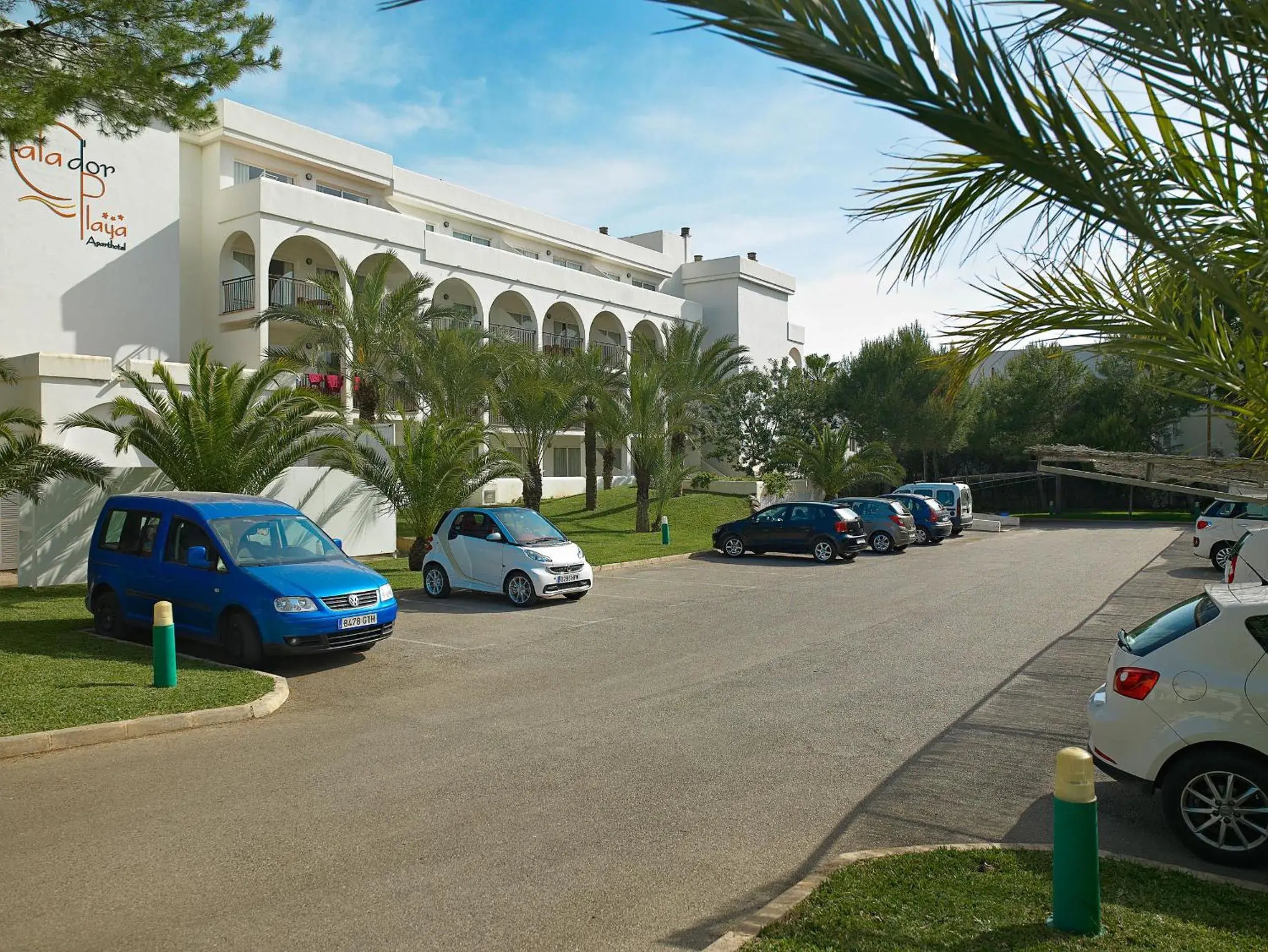 Facade/entrance in Apartamentos Cala d'Or Playa Facade/entrance in Apartamentos Cala d'Or Playa