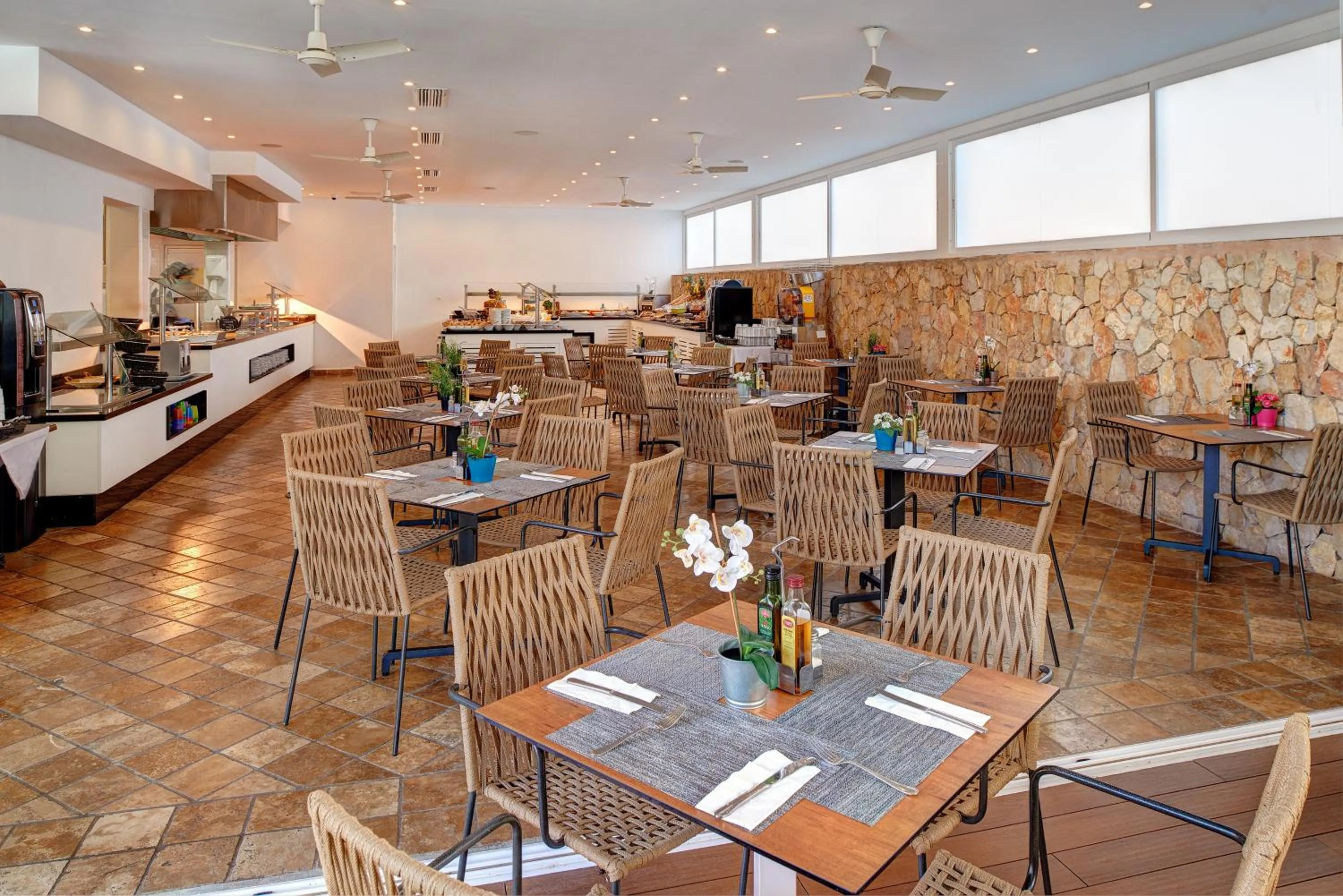 Restaurant/places to eat in Hotel Cala d'Or Playa