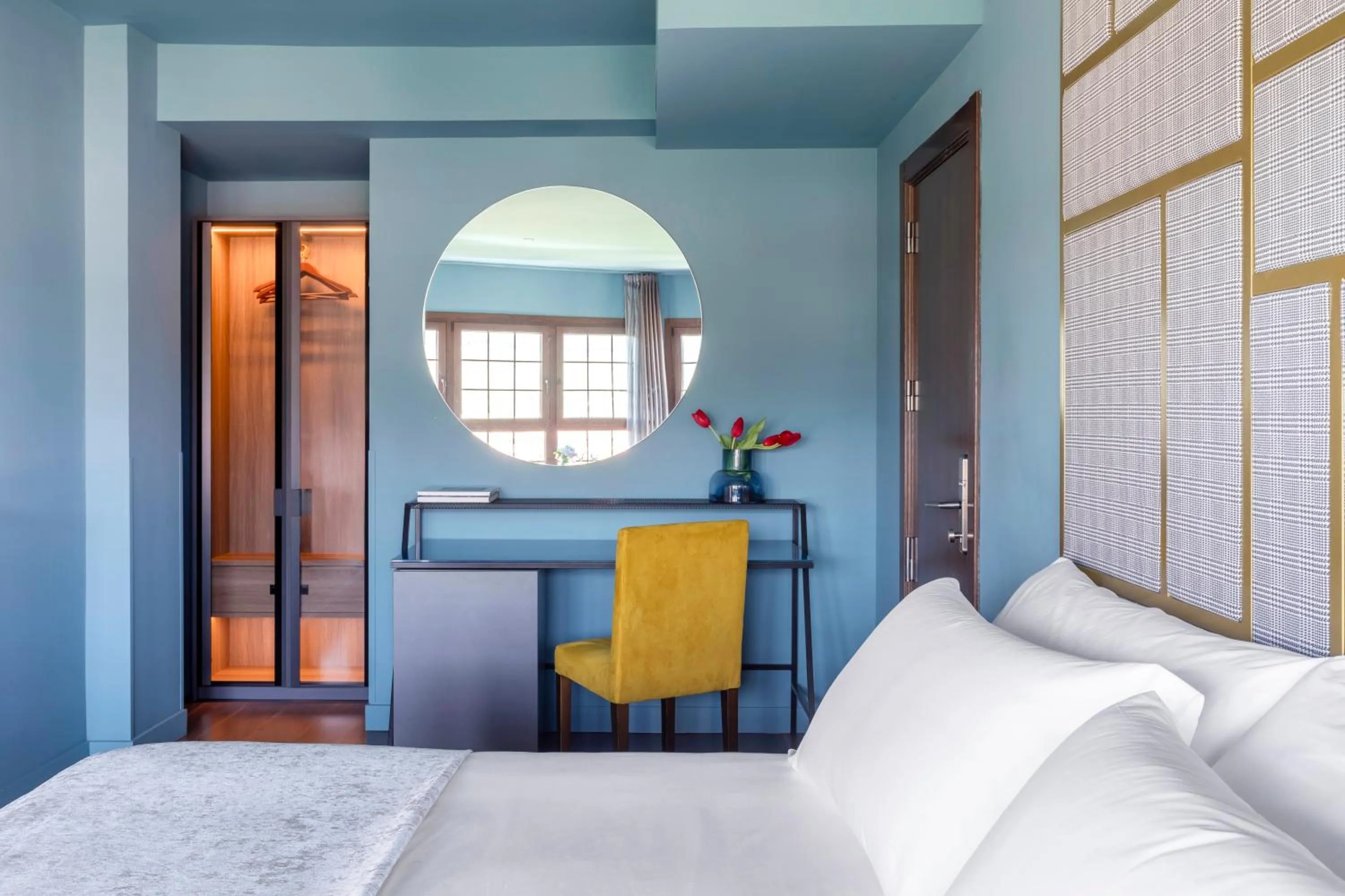 Bed in Pamplona Catedral Hotel