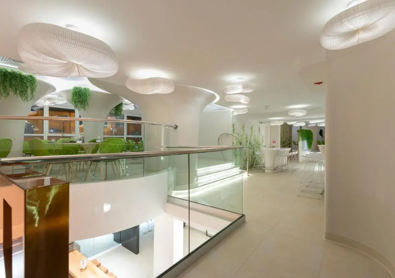 Restaurant/places to eat in 45 by Director Restaurant/places to eat in 45 by Director