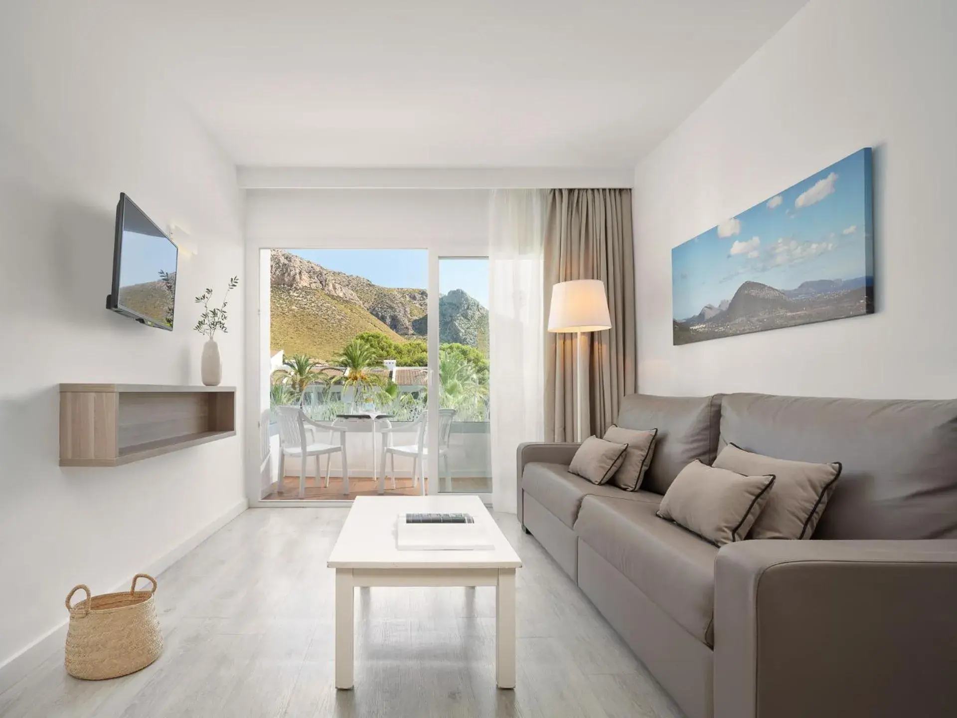 Living room in Puerto Azul Suite Hotel Living room in Puerto Azul Suite Hotel