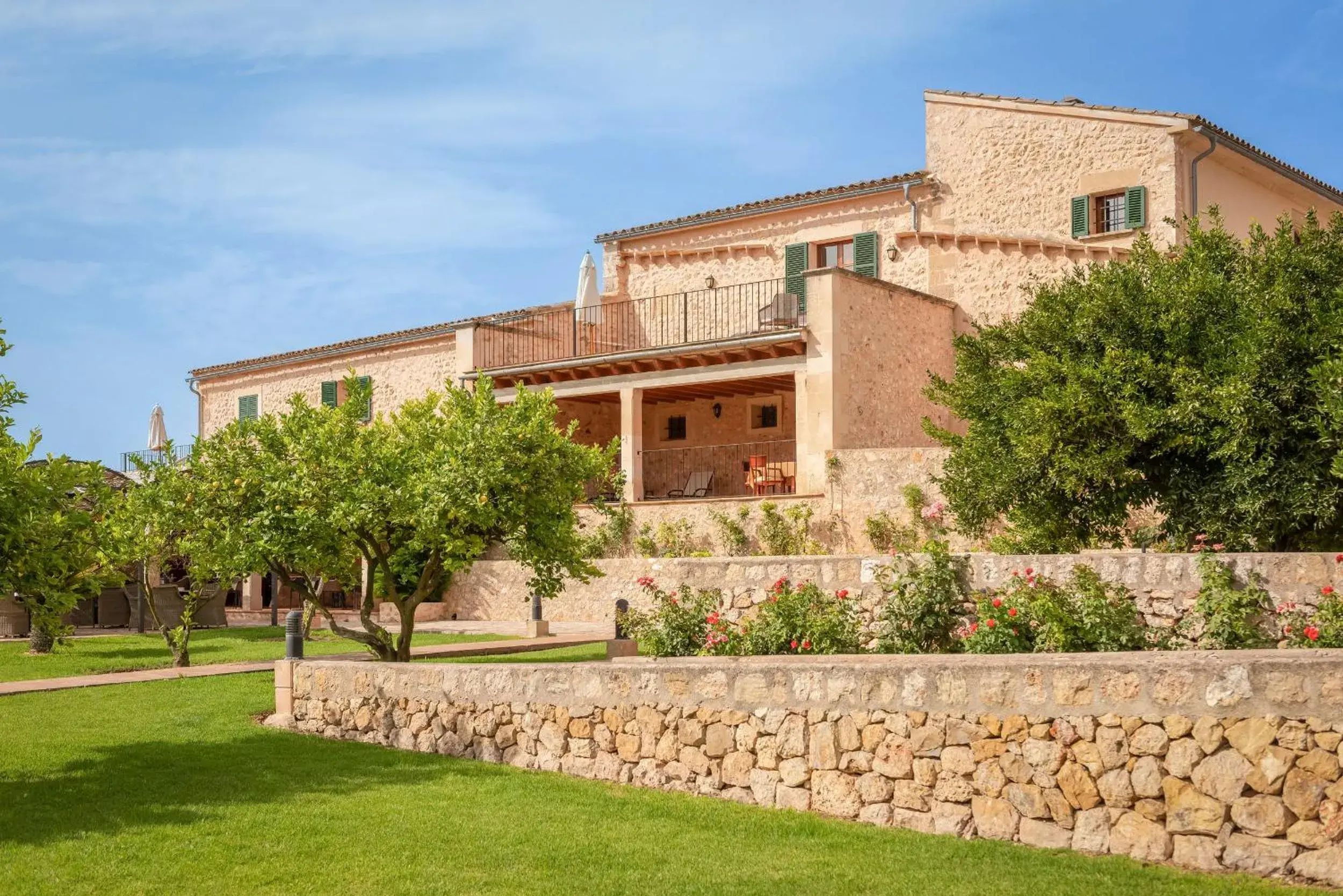 Facade/entrance in Finca Son Roig by Valentin Facade/entrance in Finca Son Roig by Valentin