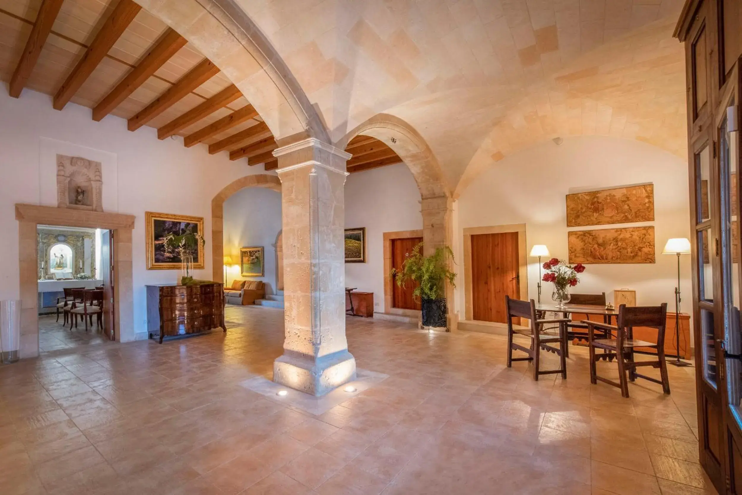 Lobby or reception in Finca Son Roig by Valentin Lobby or reception in Finca Son Roig by Valentin