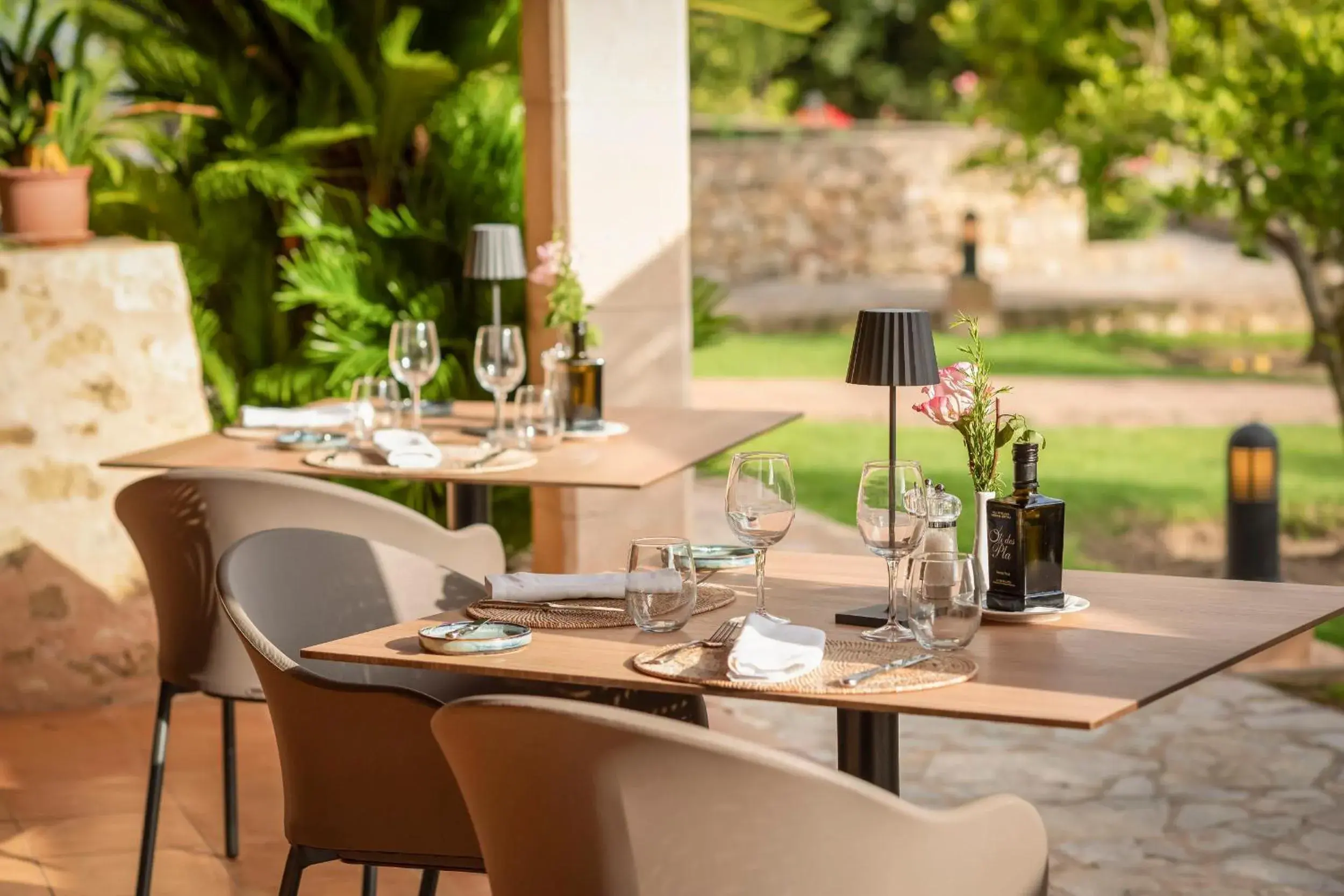 Restaurant/places to eat in Finca Son Roig by Valentin Restaurant/places to eat in Finca Son Roig by Valentin