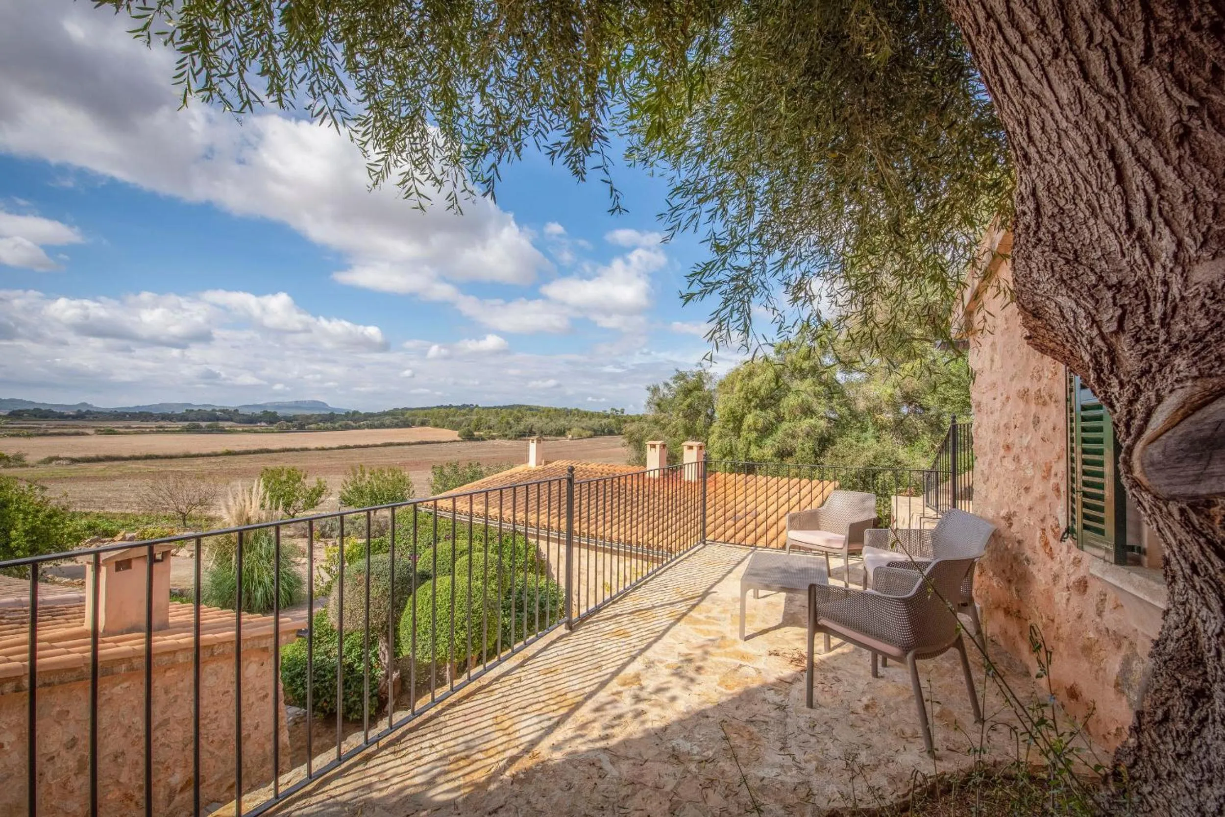 Balcony/Terrace in Finca Son Roig by Valentin
