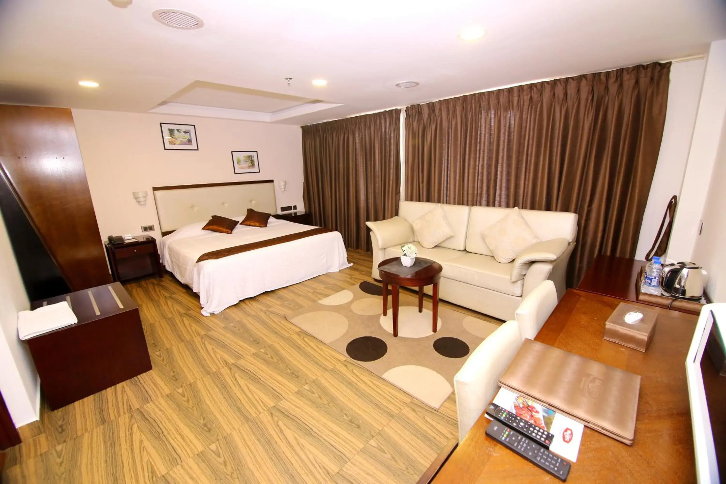 Photo of the whole room, Bed in KGA Elite Continental Hotel Photo of the whole room, Bed in KGA Elite Continental Hotel