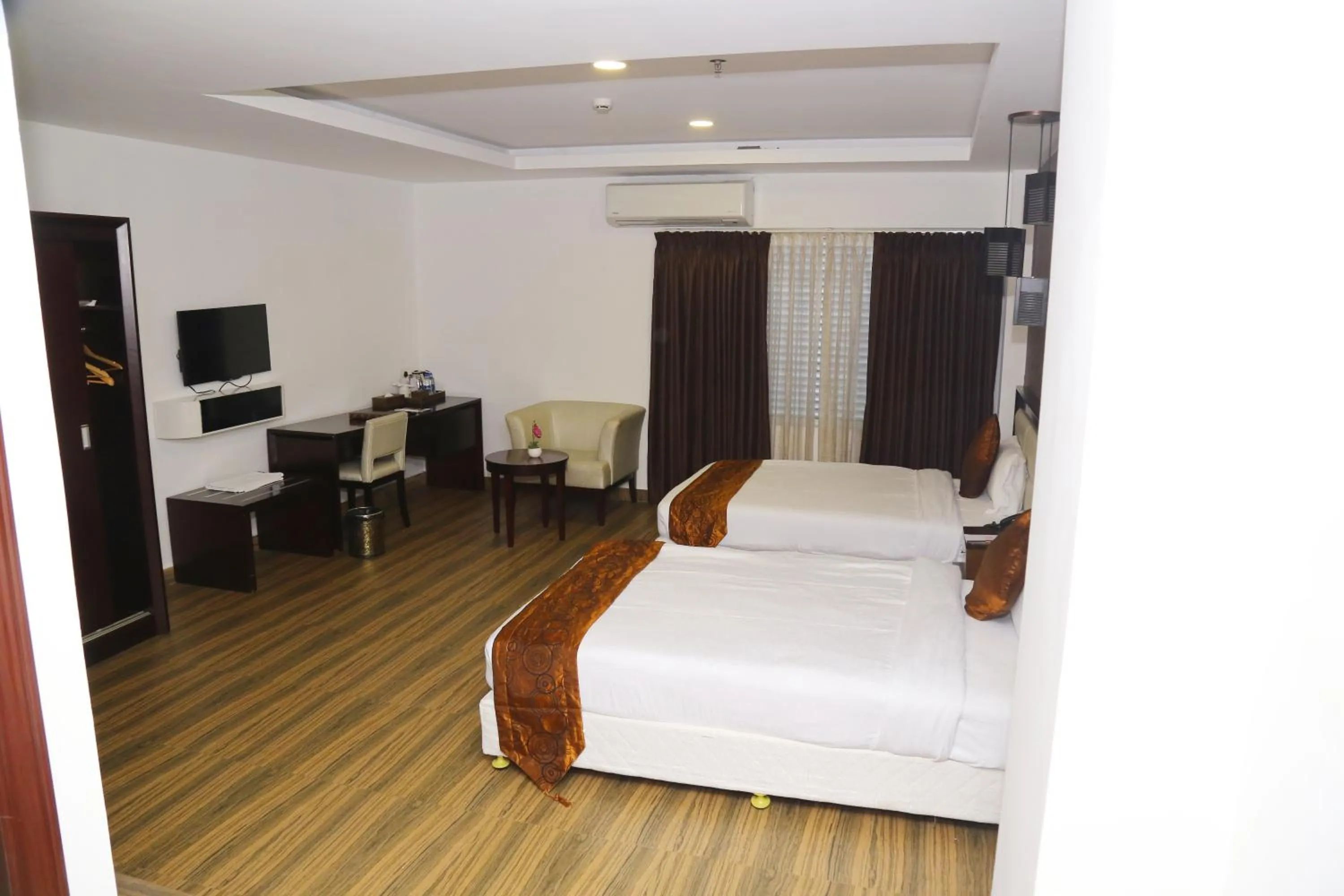 Photo of the whole room, Bed in KGA Elite Continental Hotel