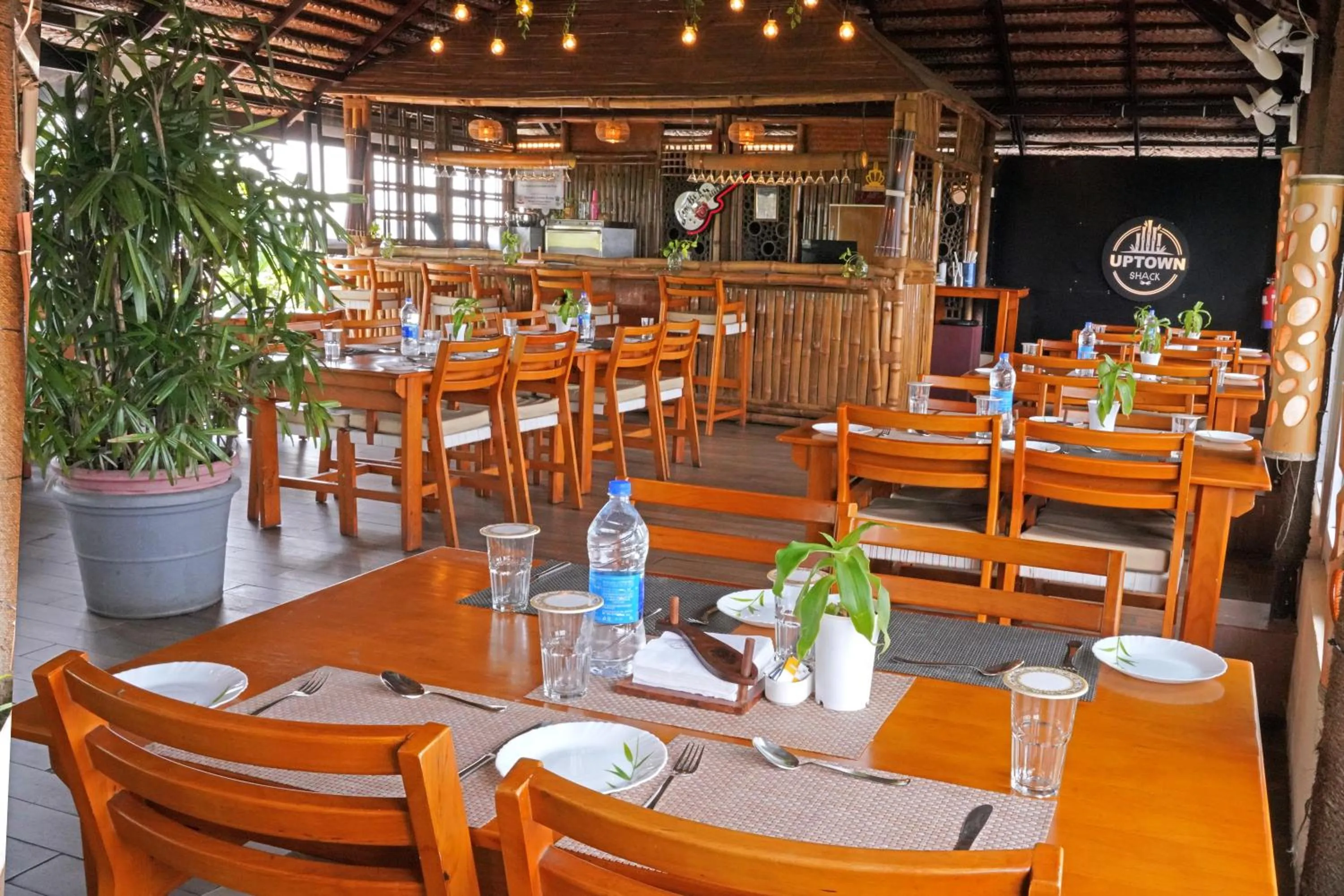 Food and drinks in KGA Elite Continental Hotel