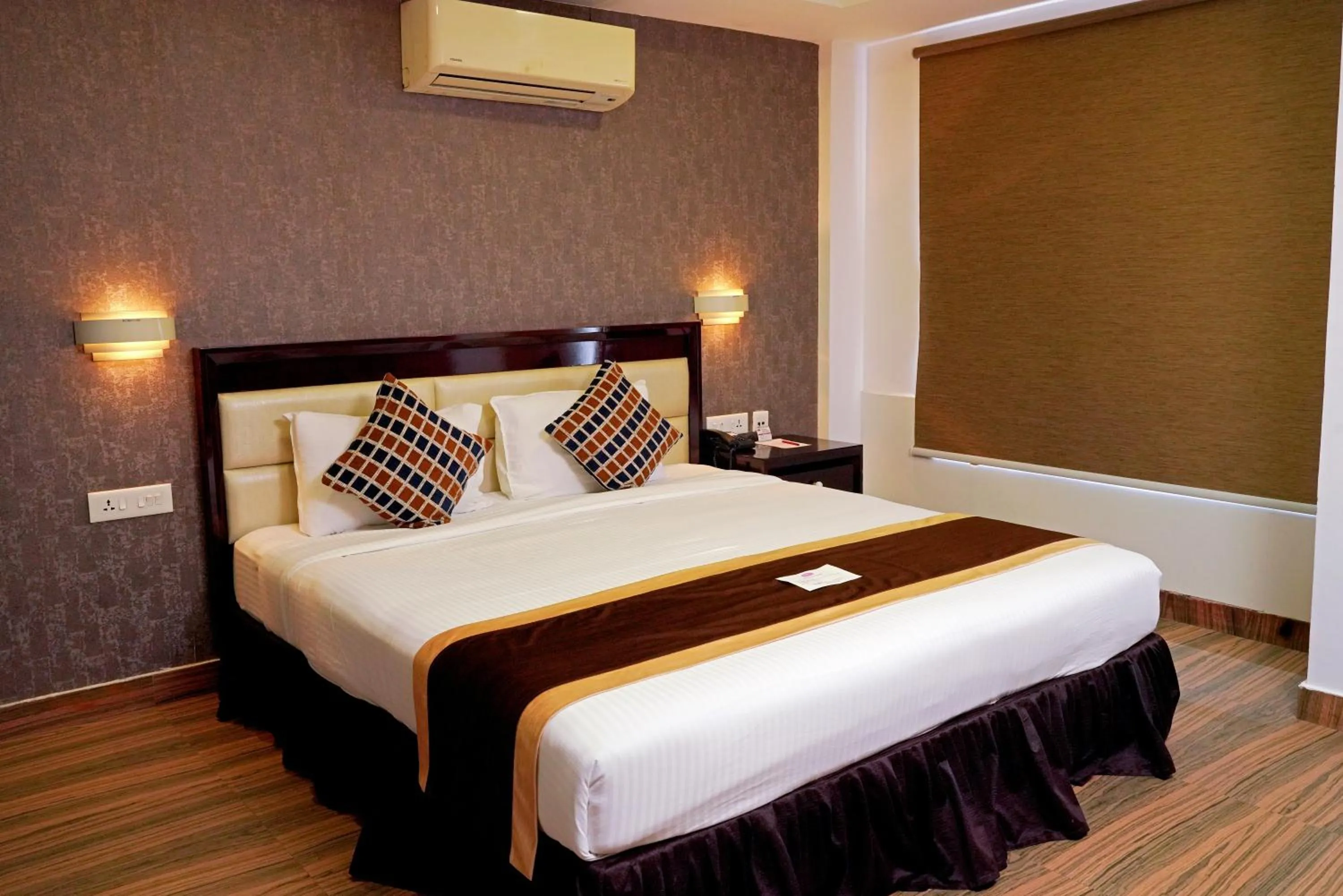 Bedroom, Bed in KGA Elite Continental Hotel