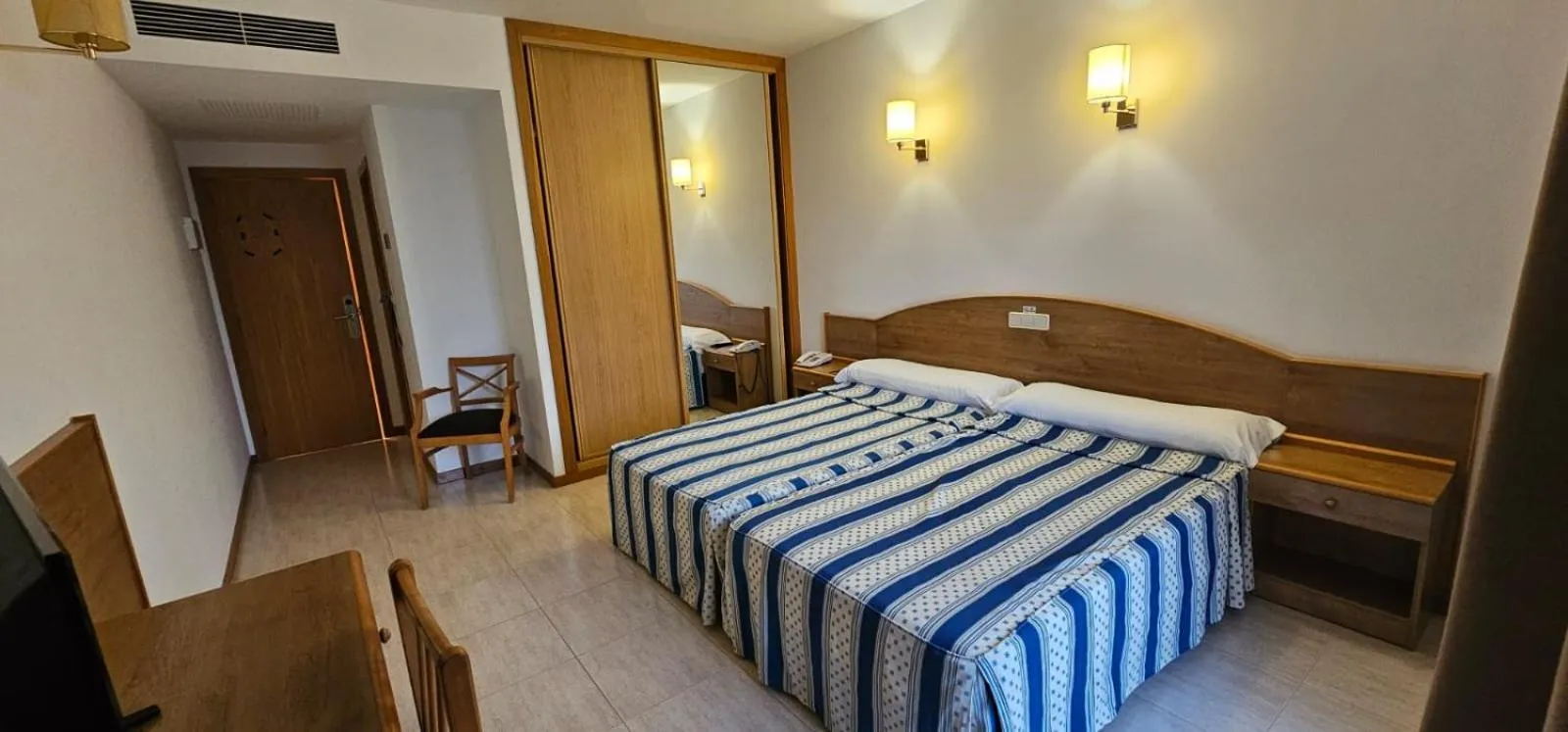 Bed in Hotel Ría Mar