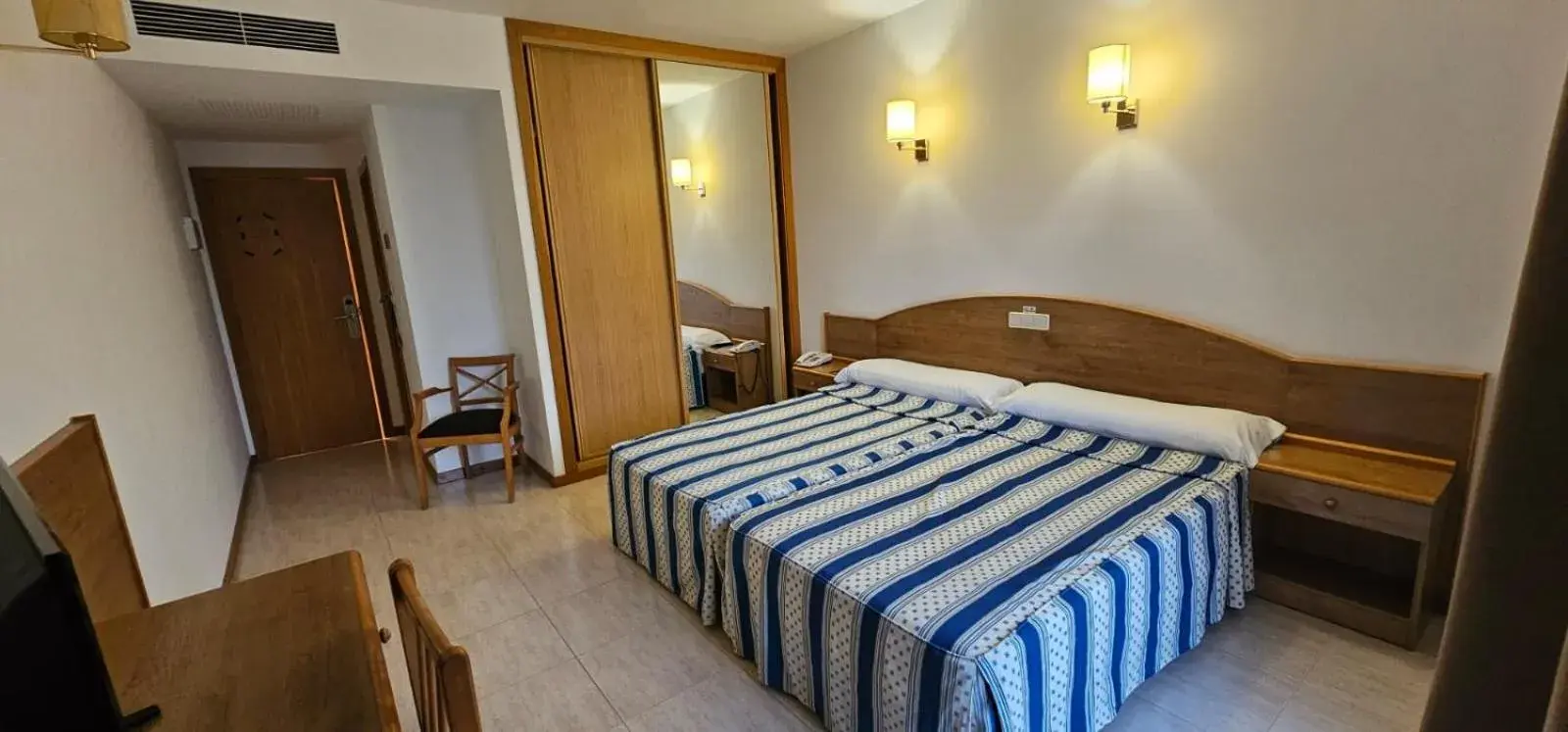 Bed in Hotel Ría Mar Bed in Hotel Ría Mar