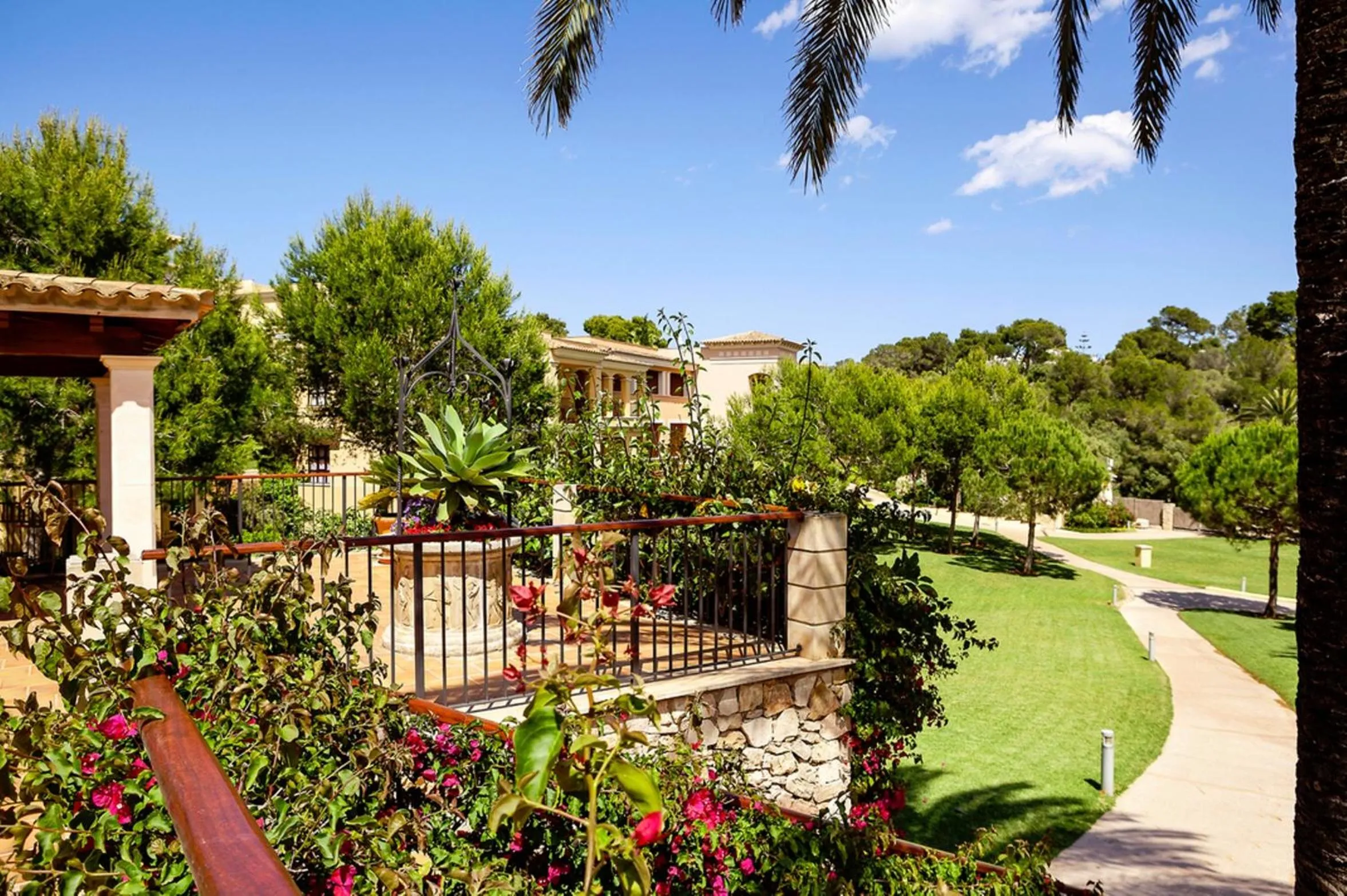 Property building in ROBINSON Cala Serena