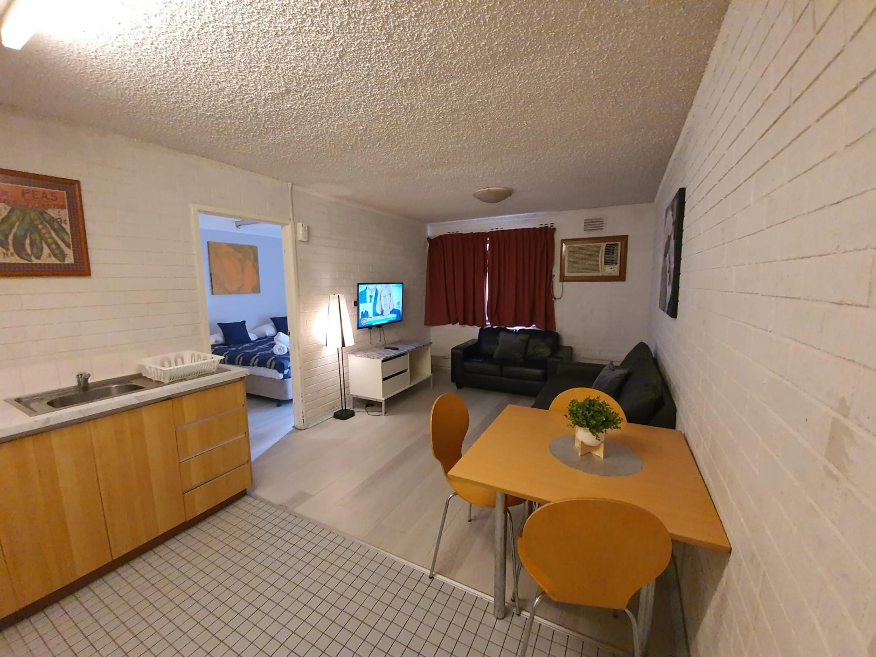 Perth City Apartment Hotel