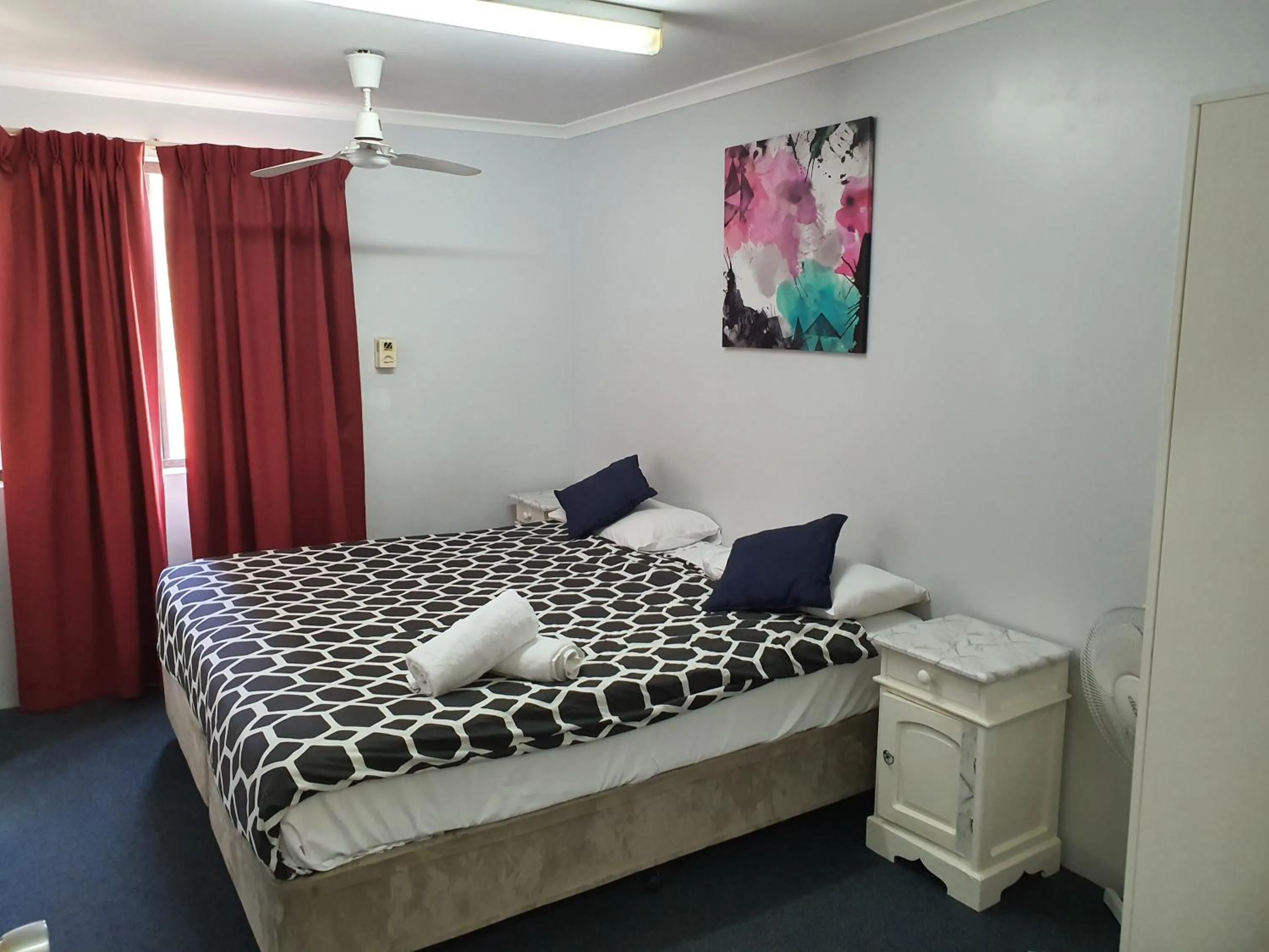 Bed in Perth City Apartment Hotel