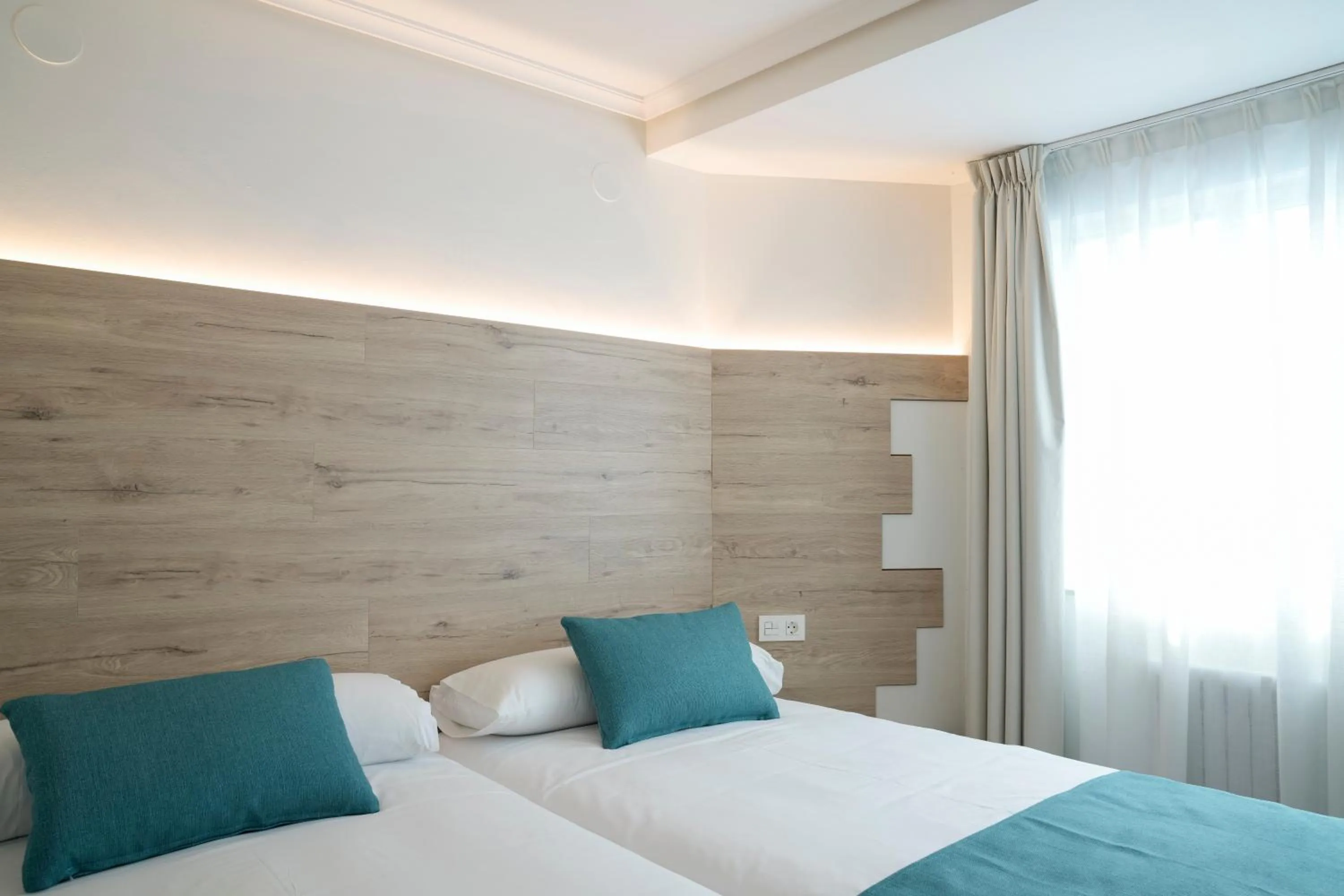 Photo of the whole room, Bed in Hotel VIDA Finisterre Centro