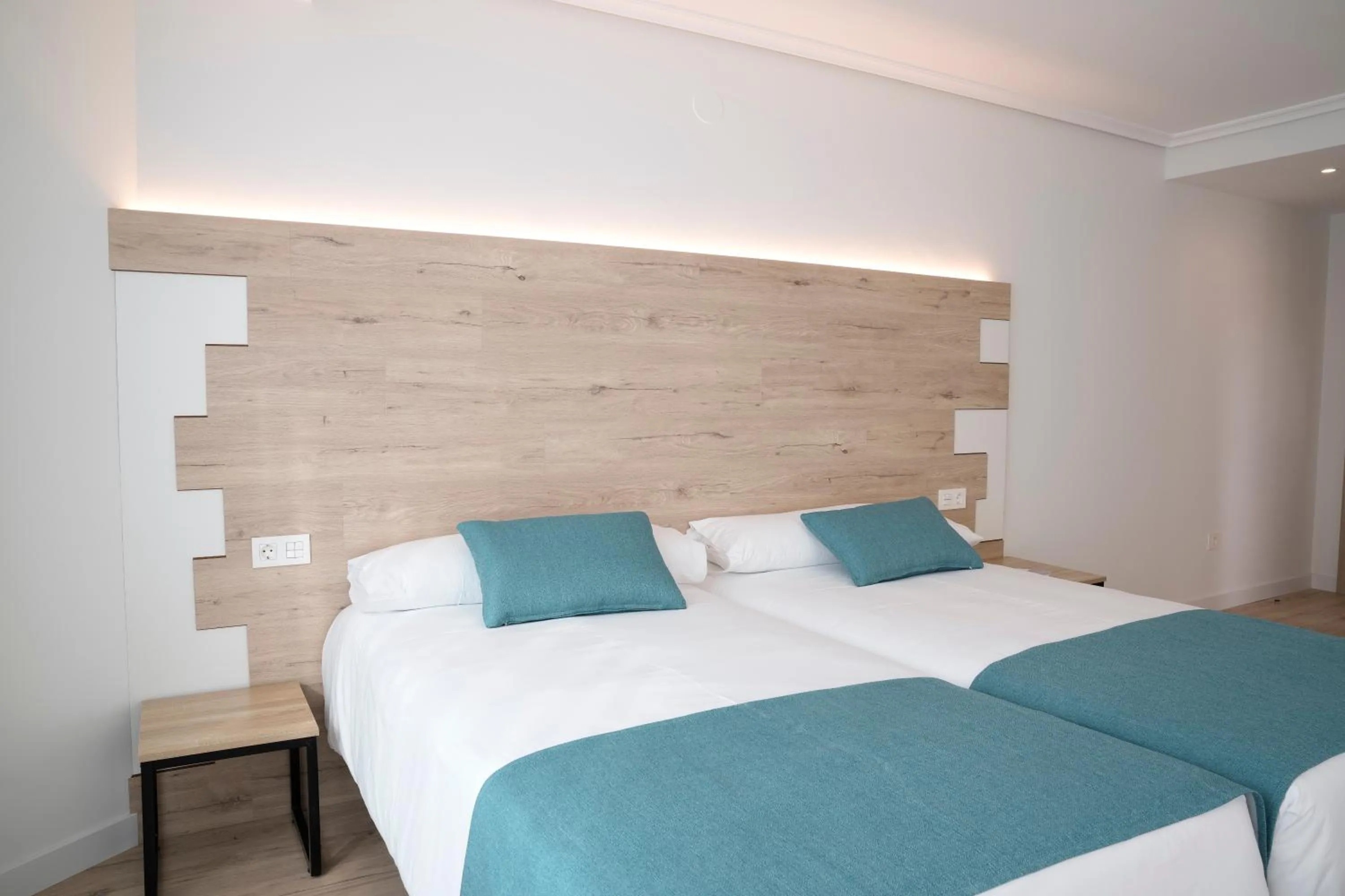 Photo of the whole room, Bed in Hotel VIDA Finisterre Centro