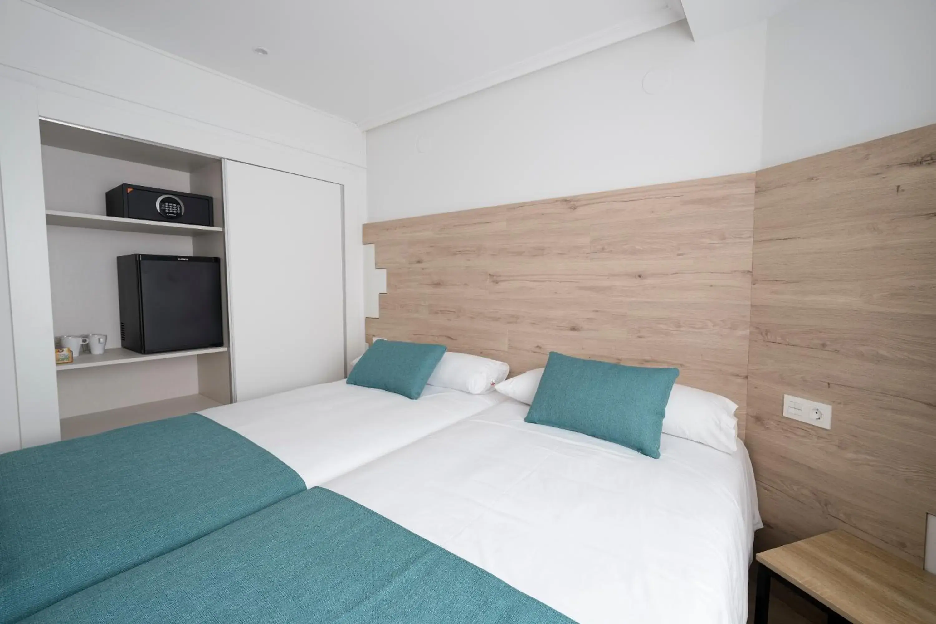 Photo of the whole room, Bed in Hotel VIDA Finisterre Centro Photo of the whole room, Bed in Hotel VIDA Finisterre Centro