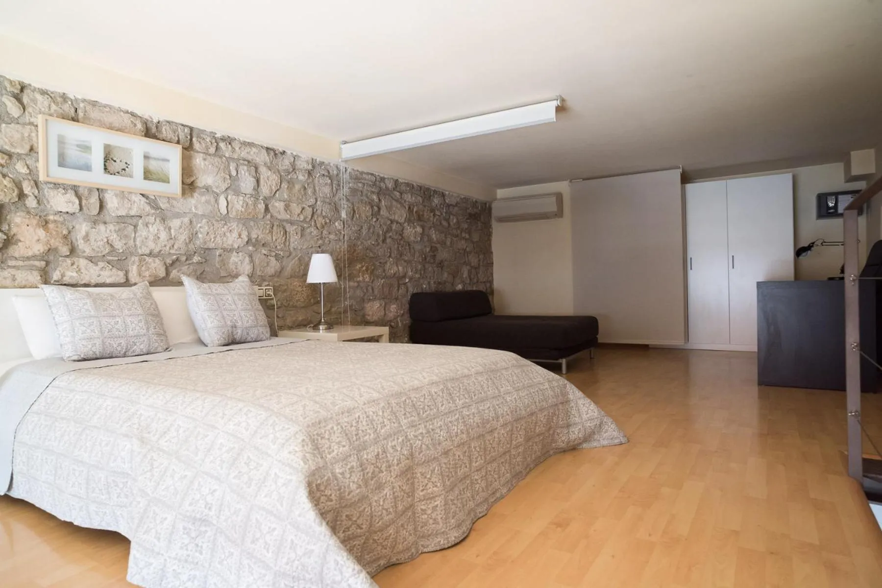 Bed in Urbi Apartments