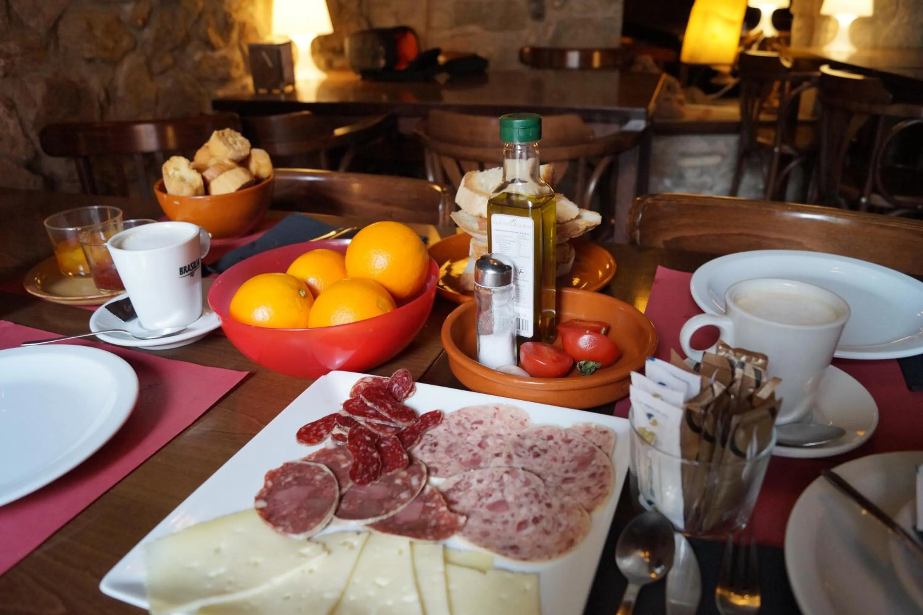 Food in Urbi Apartments