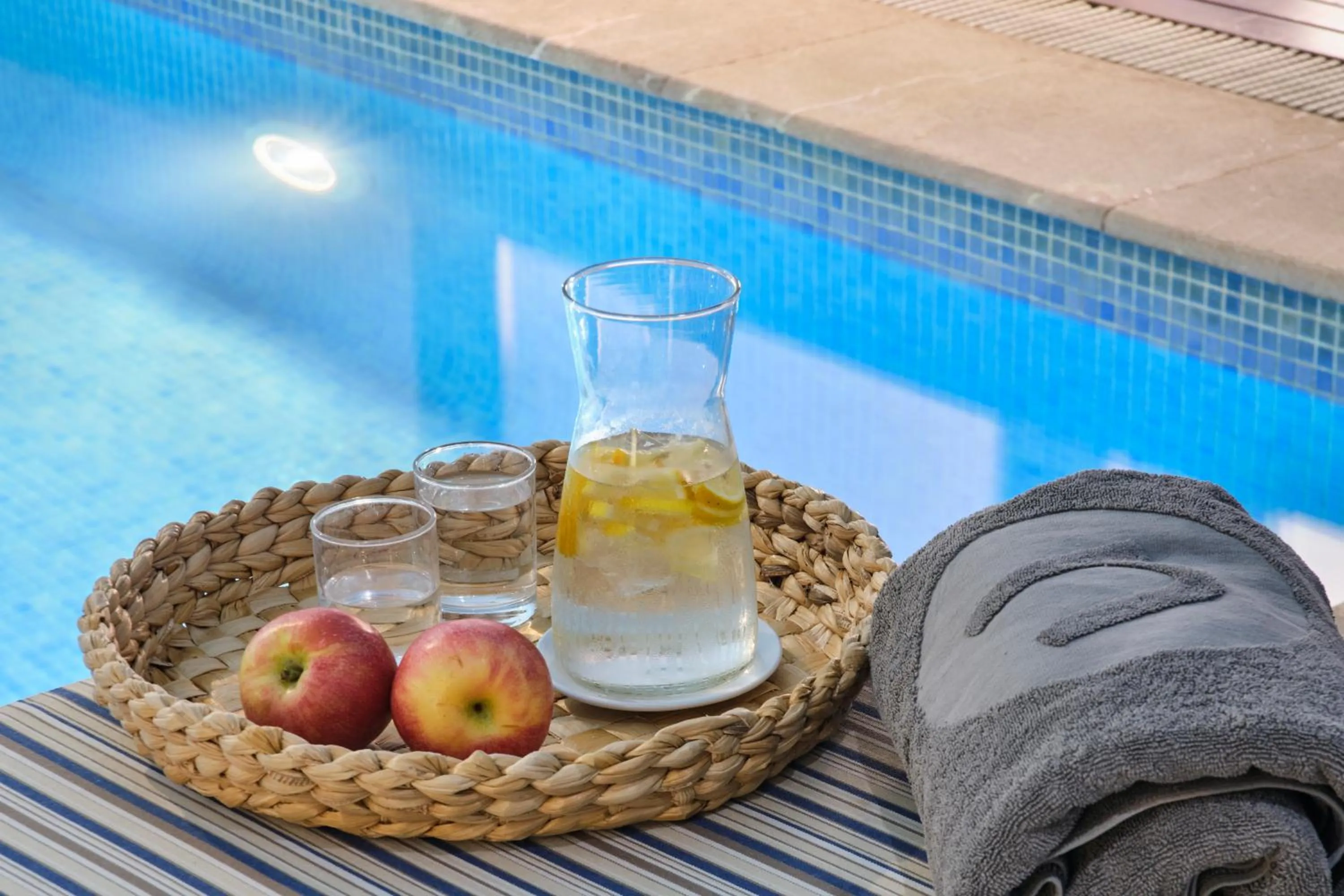 Hot Tub in Aparthotel Duva & Spa