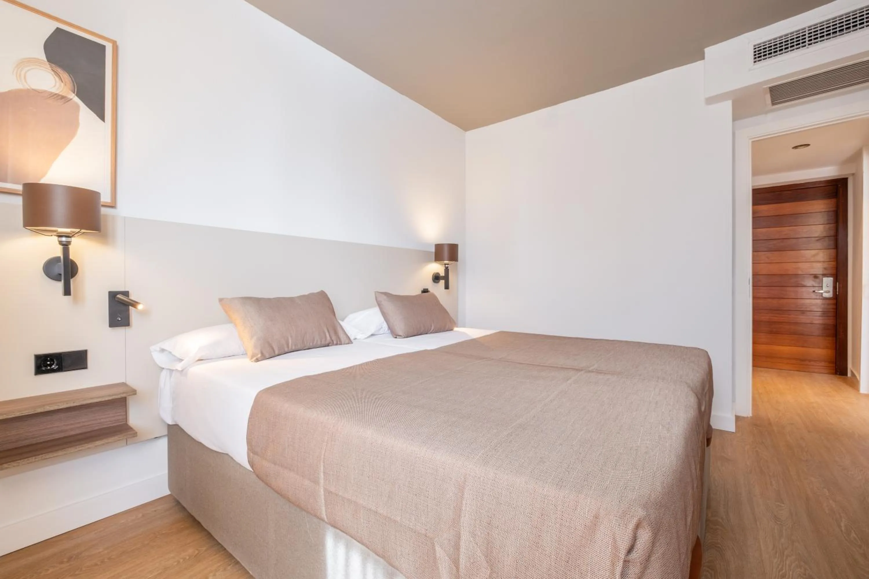 Bed in Aparthotel Duva & Spa