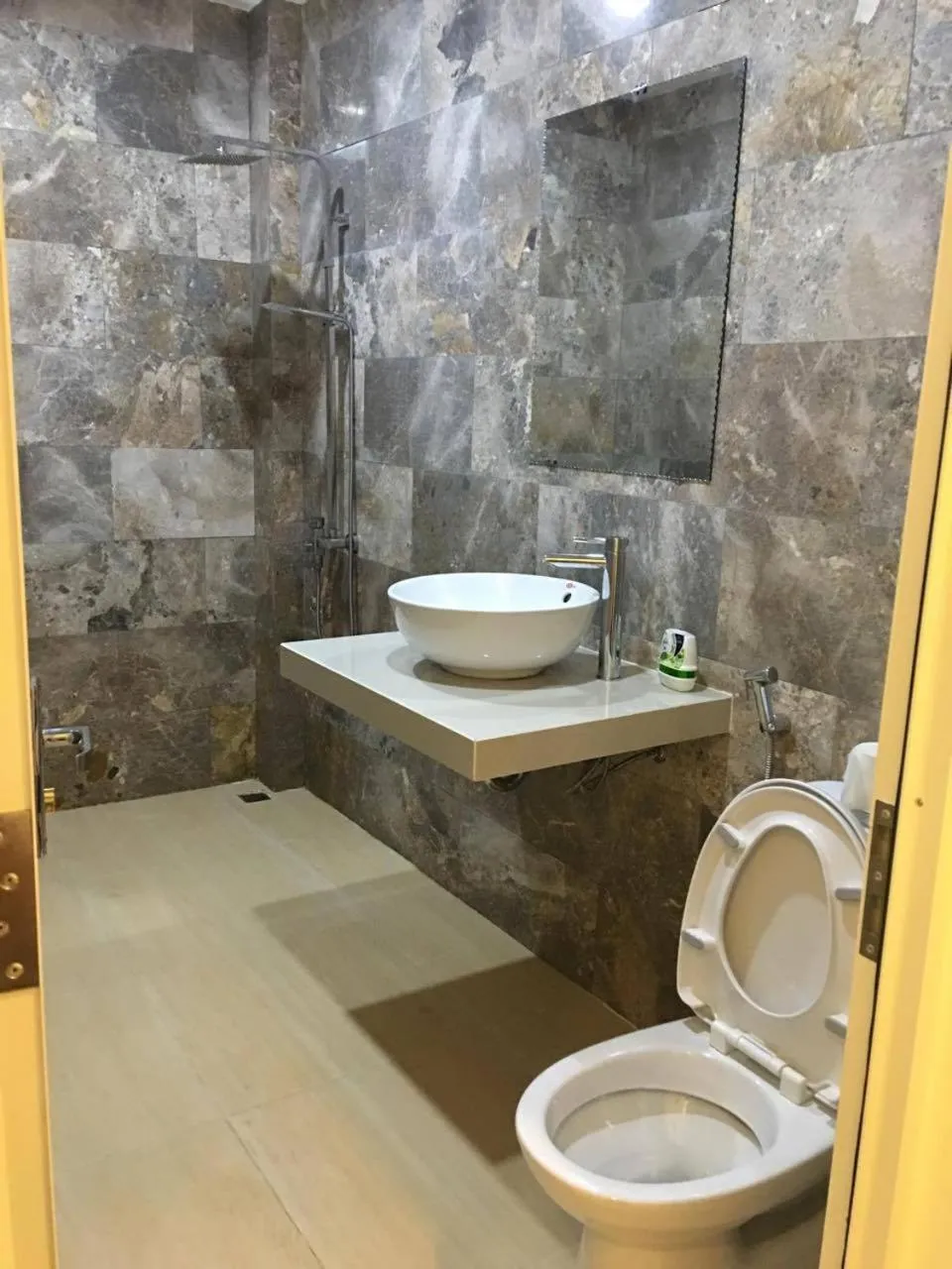 Bathroom in Horizon Homestay Hoi An