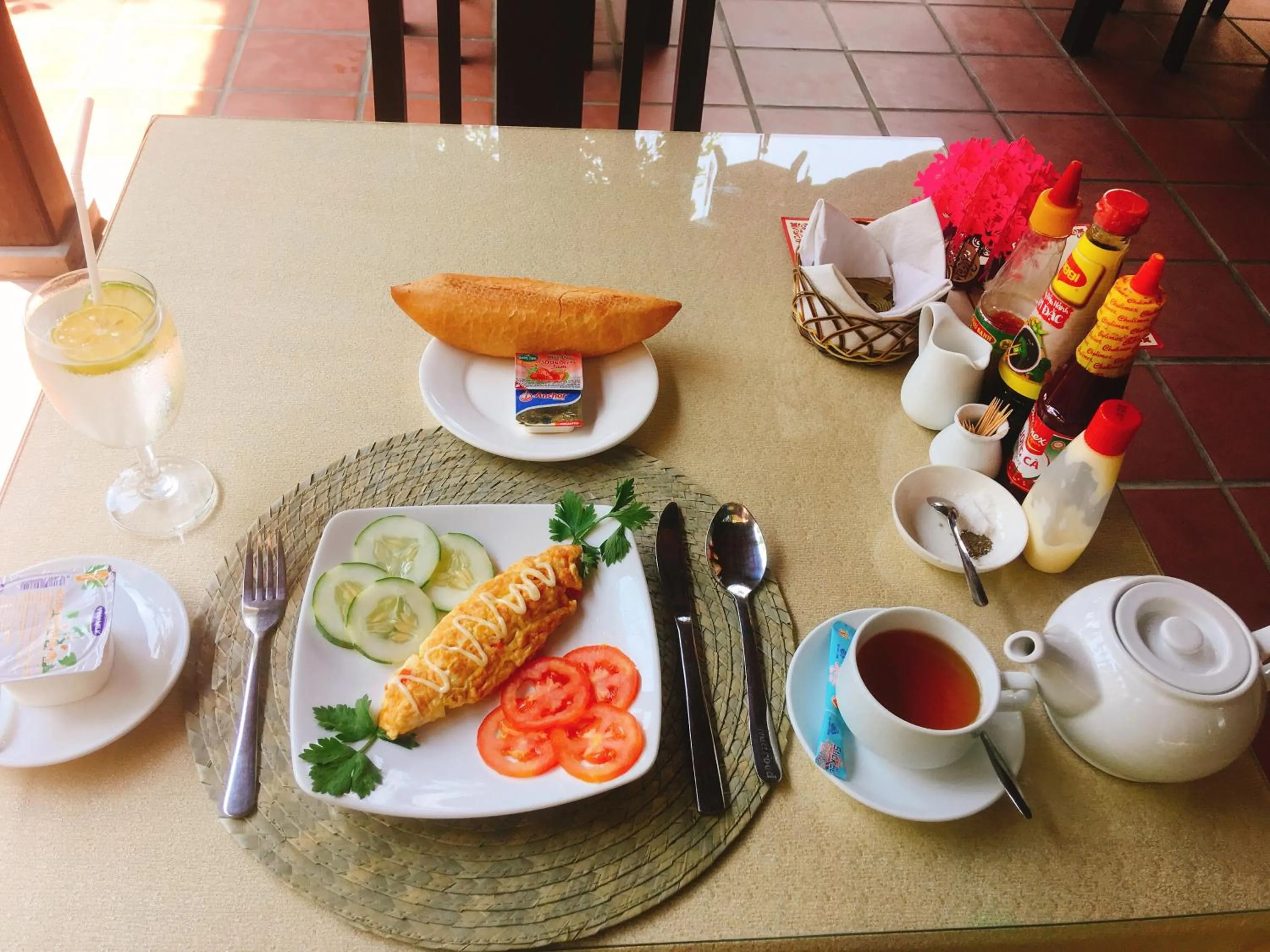 Breakfast in Rural Scene Villa