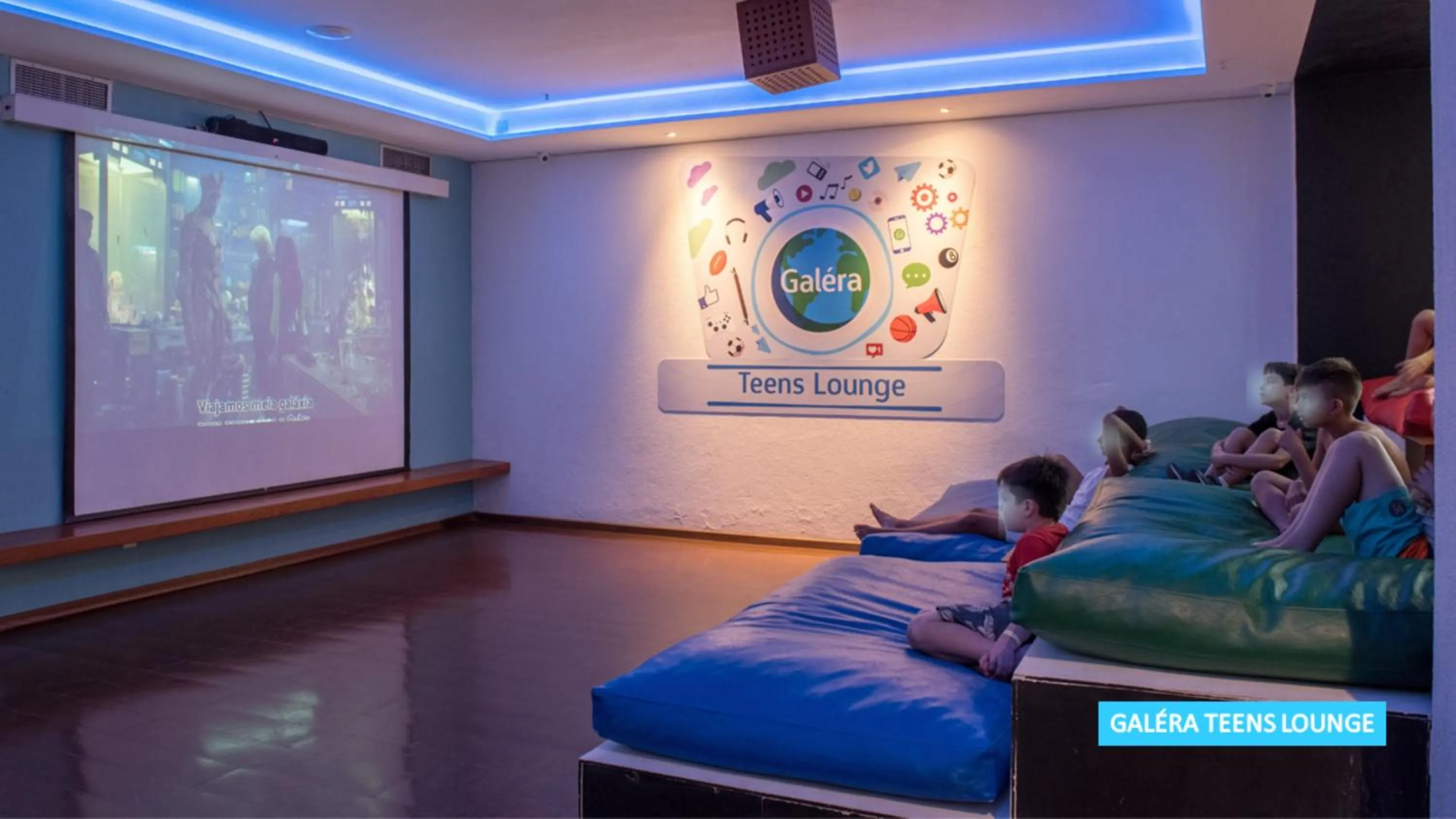 Game Room in Vila Galé Eco Resort Angra - All Inclusive