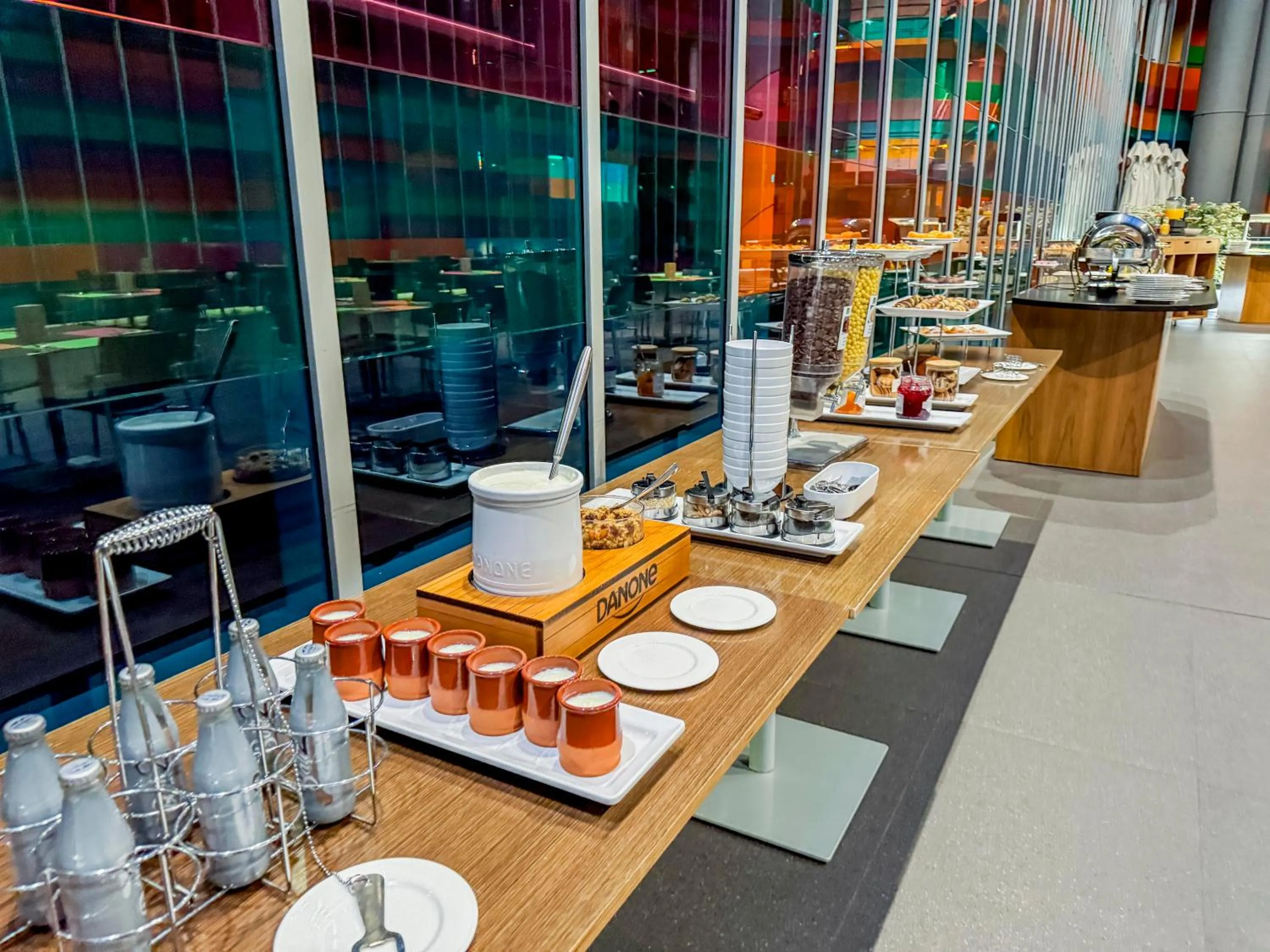 Buffet breakfast in Hotel Jardines de Uleta Suites