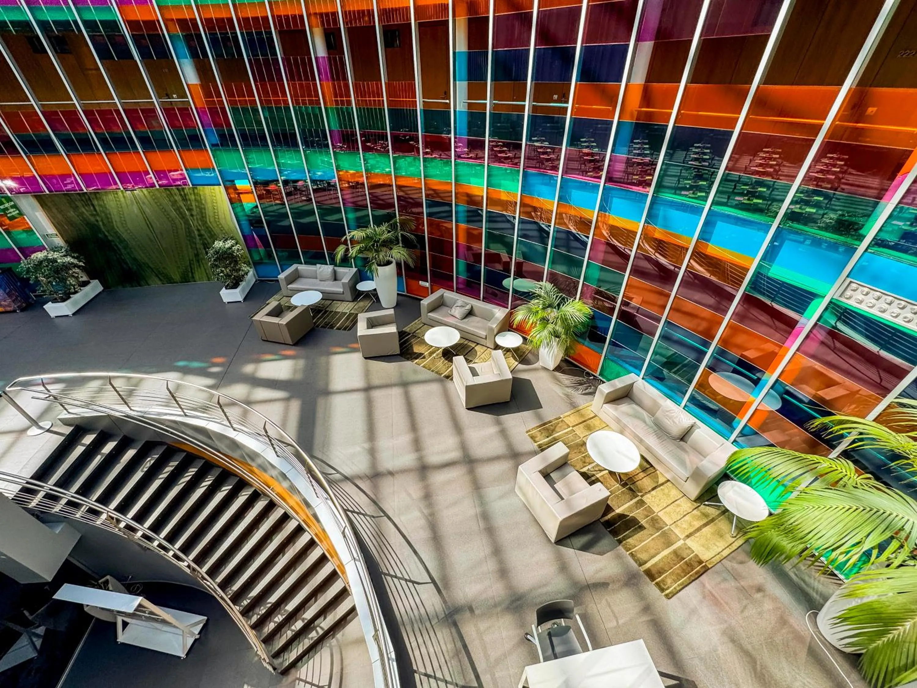 Patio in Hotel Jardines de Uleta Suites