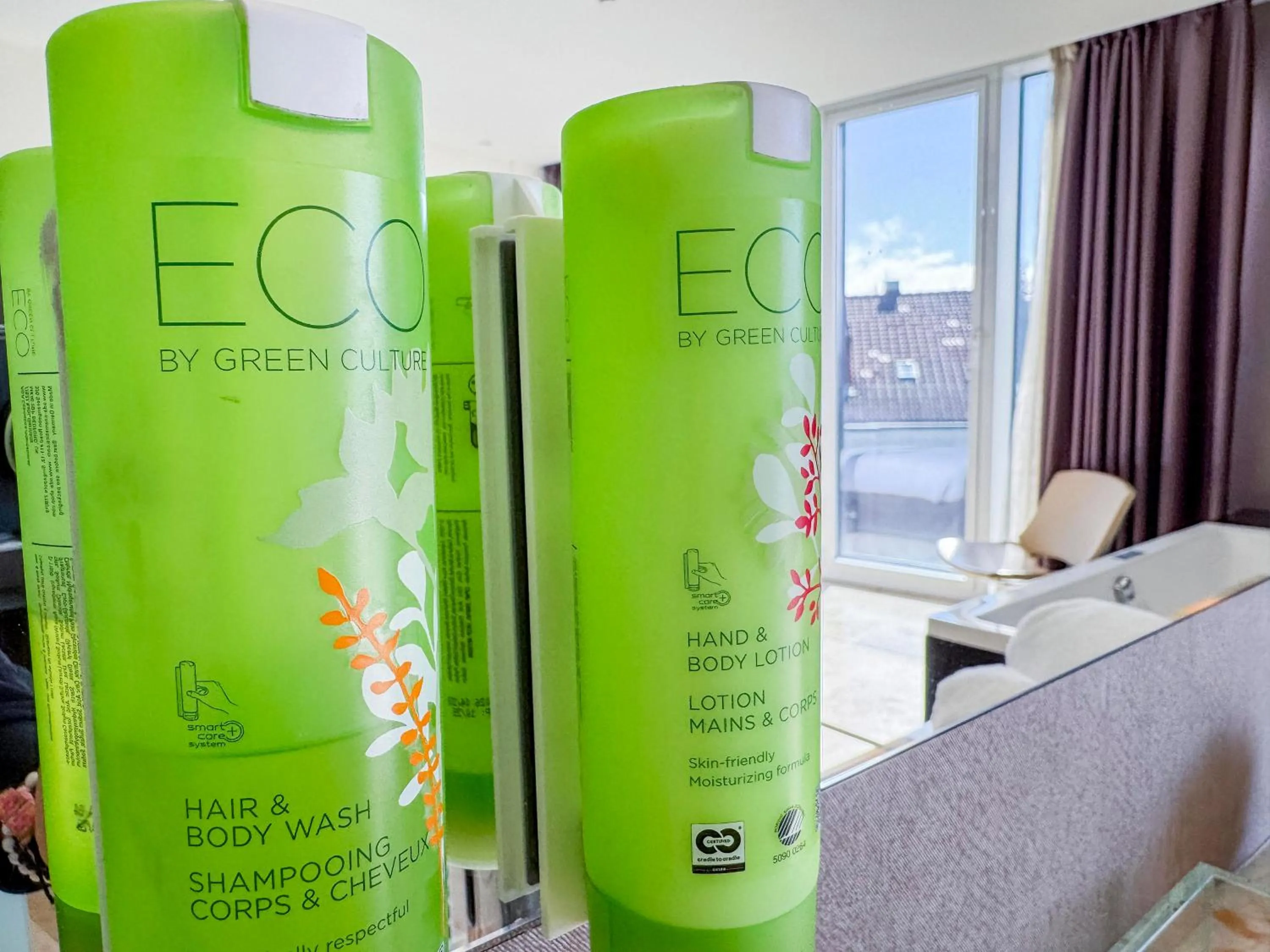 Bathroom in Hotel Jardines de Uleta Suites